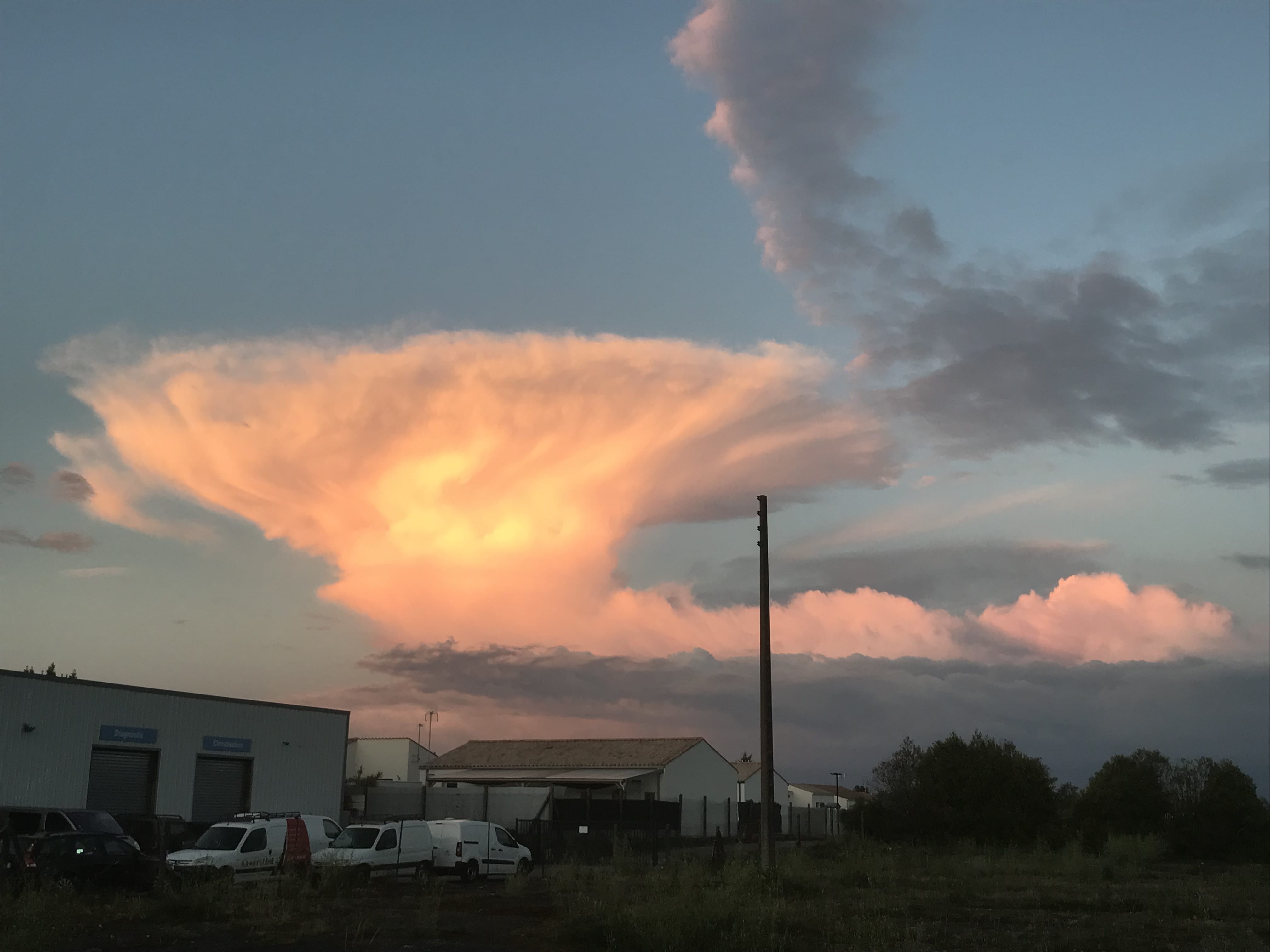 cumulonimbus à Surgères en Charente-maritime - 23/06/2022 22:05 - Enguerrand Lefort