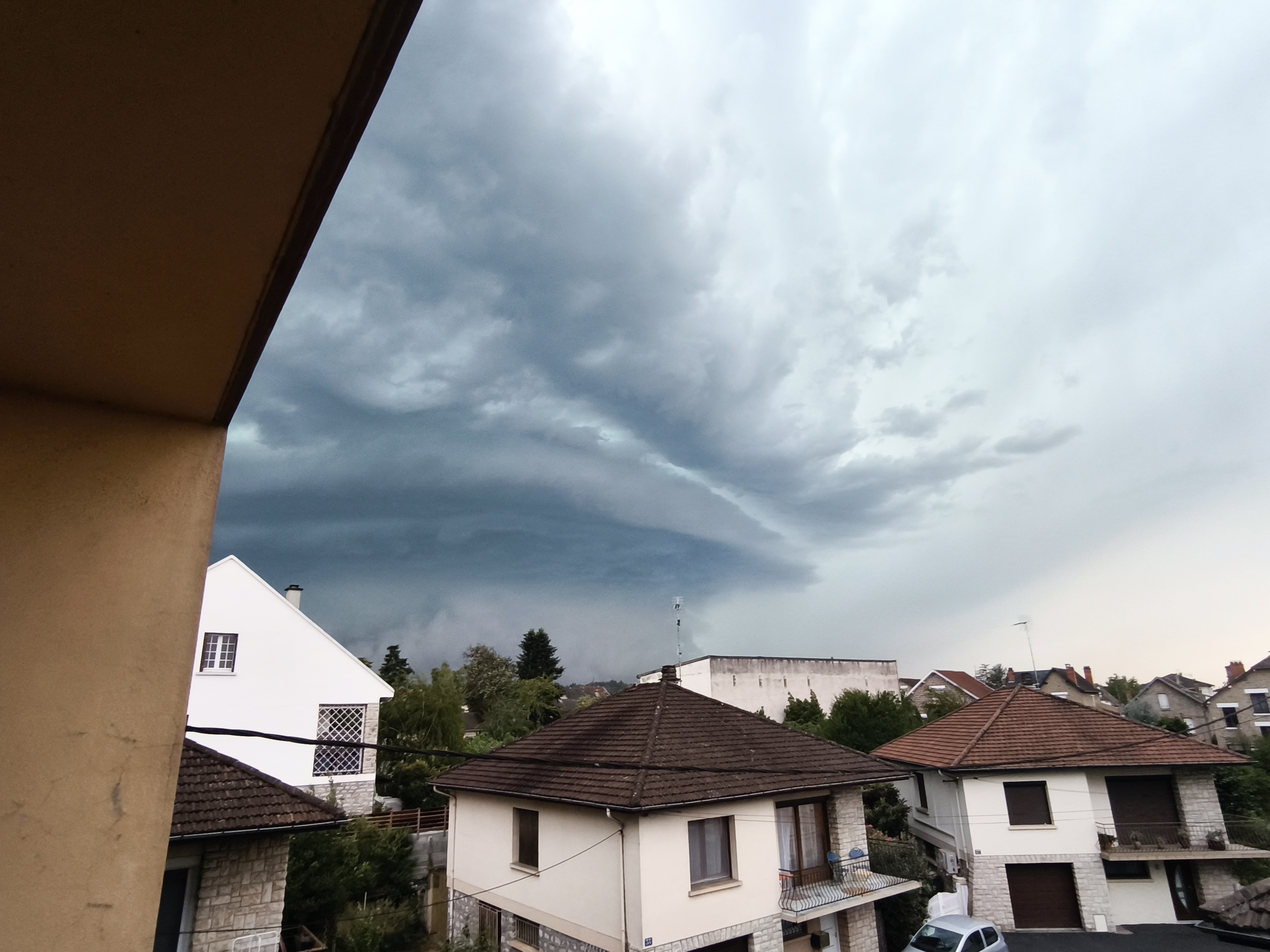 Orage sur Brive la Gaillarde - 25/06/2025 19:00 - Jonathan MACHULA