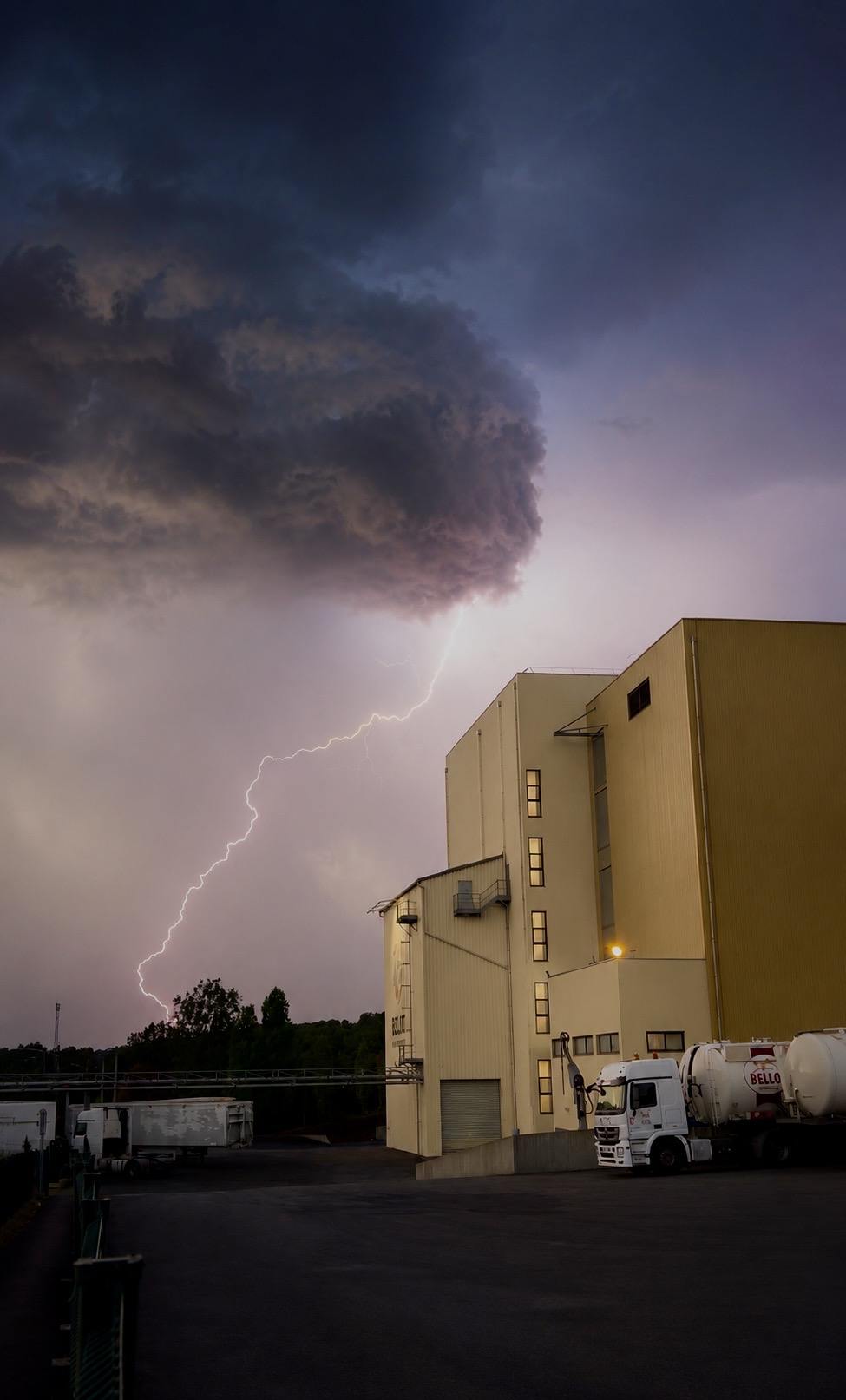 Orage saint Martin de saint maixent dans les deux sevres - 26/08/2026 20:00 - Arthur Bellot