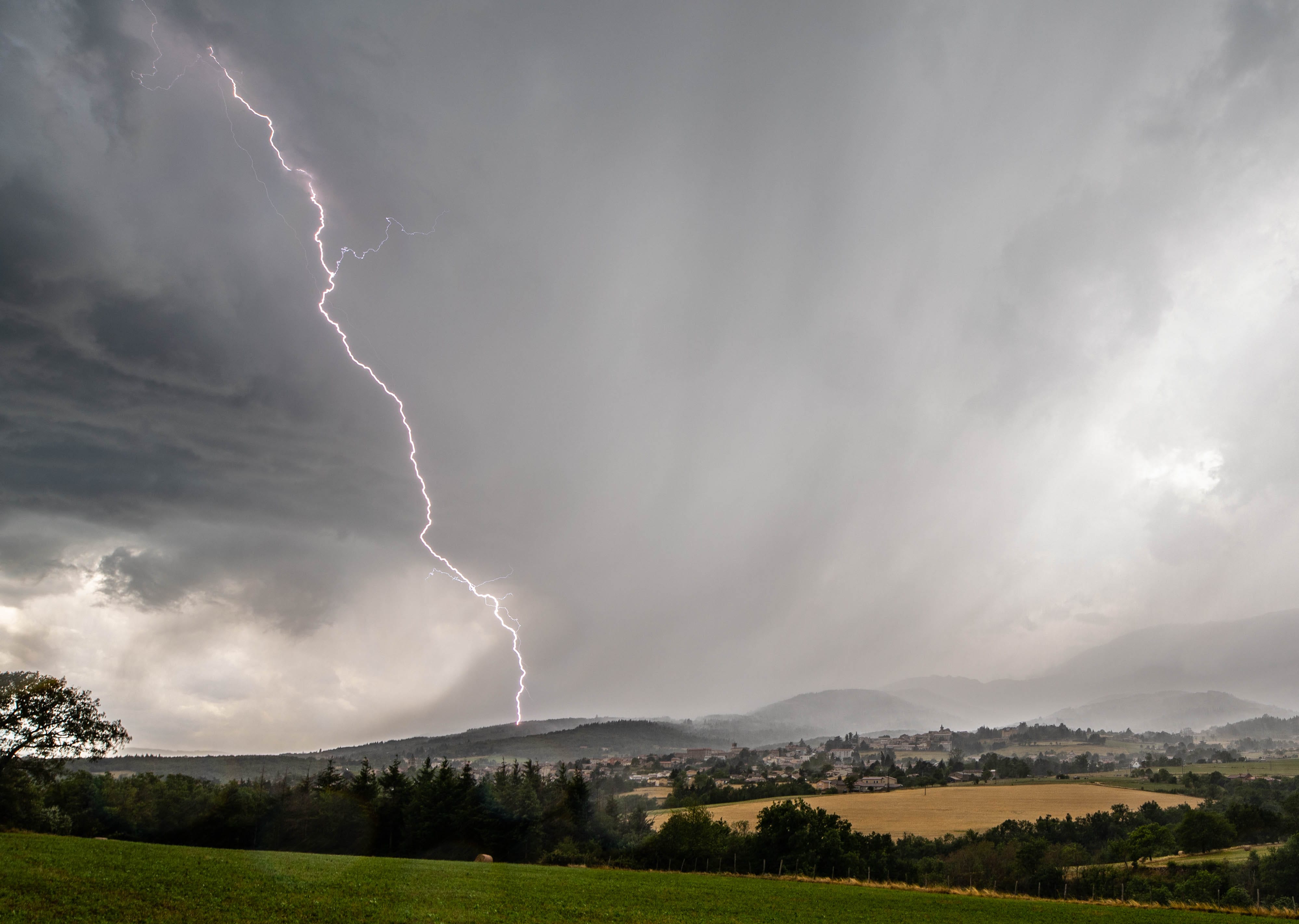 Orages foudre Pilat - 30/06/2022 17:30 - Fabio Aqualys