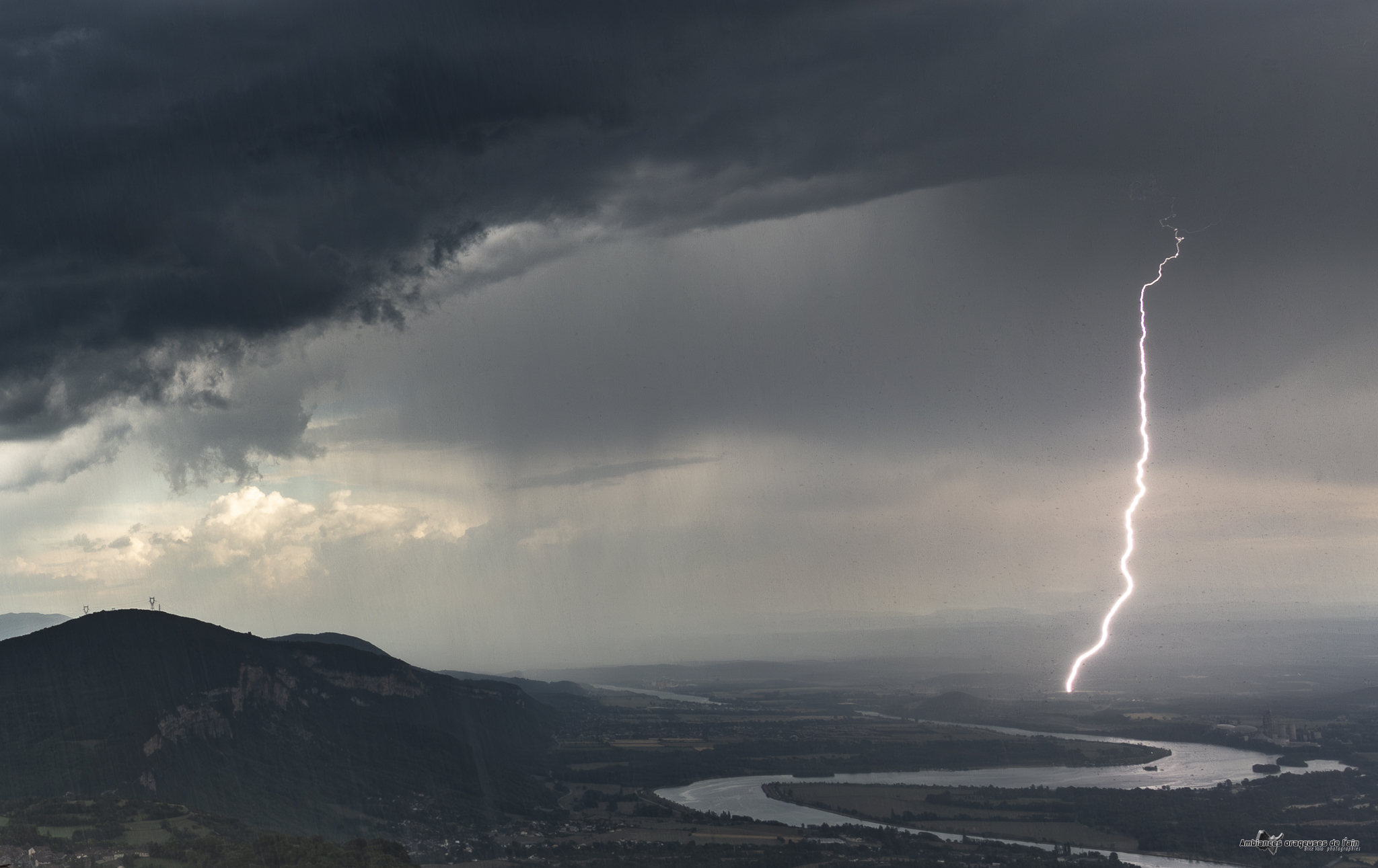 foudre sous une pluie intense - 31/05/2023 16:00 - brice volo