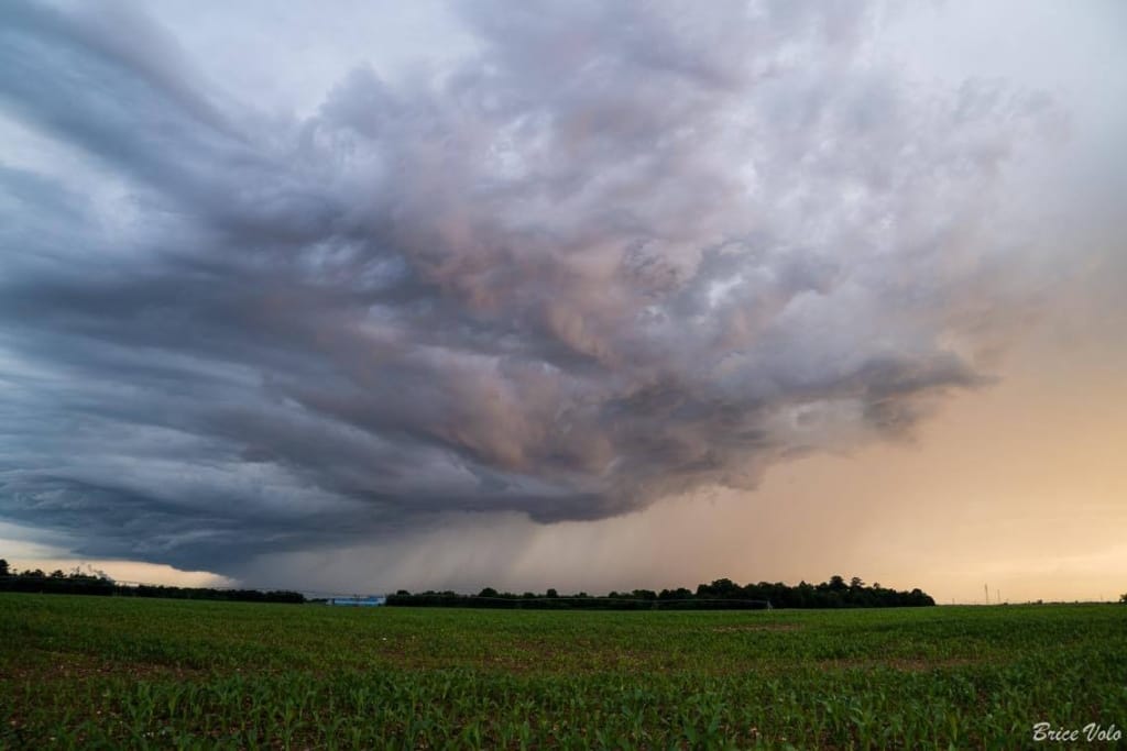 Orage intercepté près de la centrale du Bugey - 07/06/2016 23:00 - Brice VOLLO