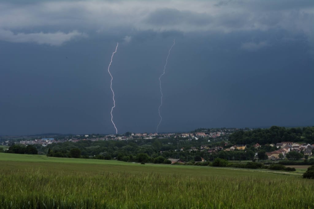 Orage en Moselle, près de Sarrebourg - 07/06/2016 23:00 - Vincent WITTMANN