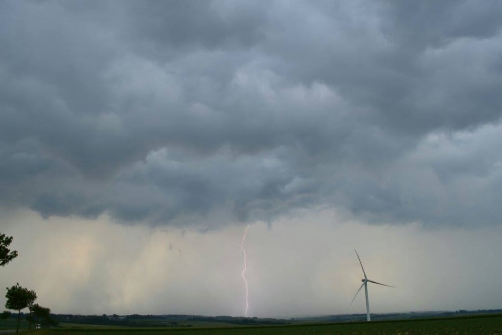 Orage près de Saint-Omer dans le Pas-de-Calais - 07/06/2016 19:00 - Gaël CAPLAIN