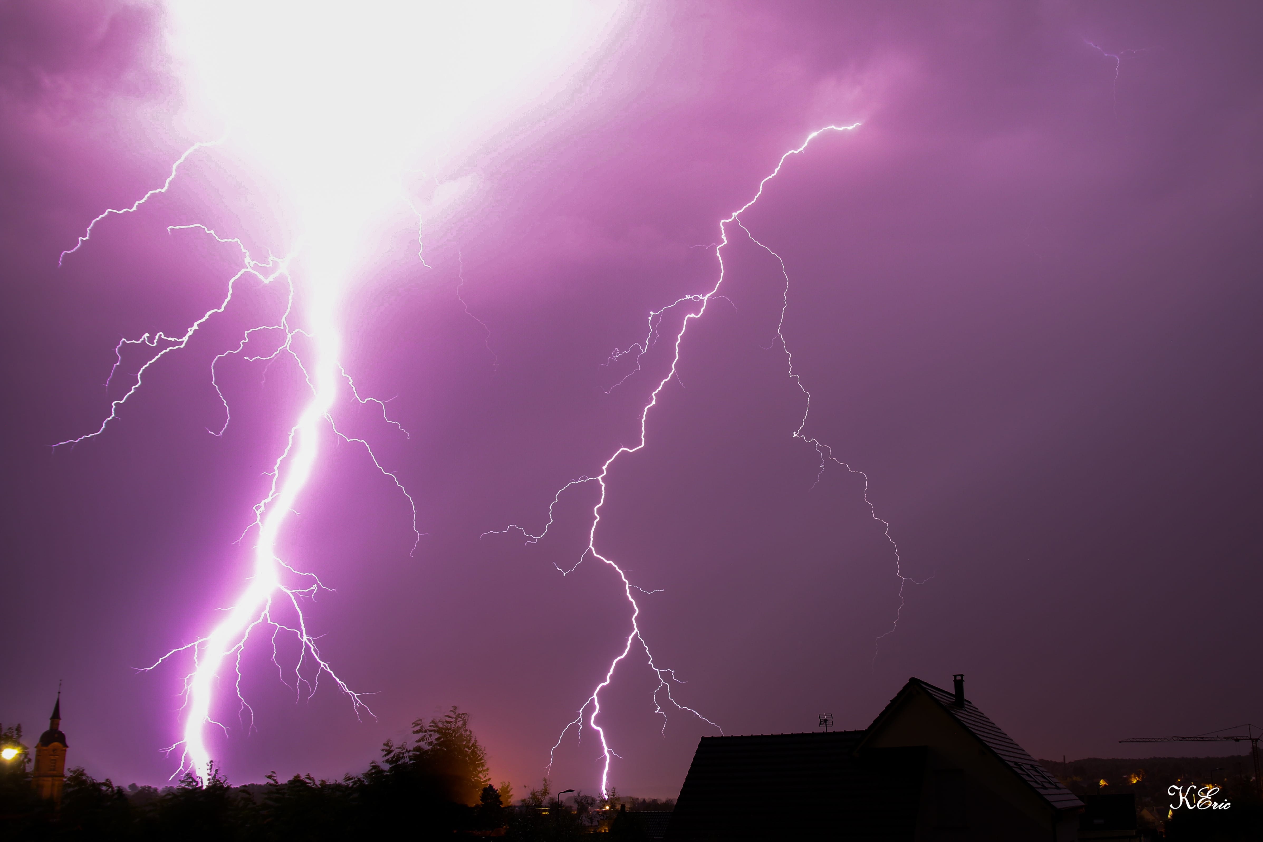 Orage simple qui est passé au nord de Reichshoffen - 21/07/2016 04:45 - Eric Kautzmann