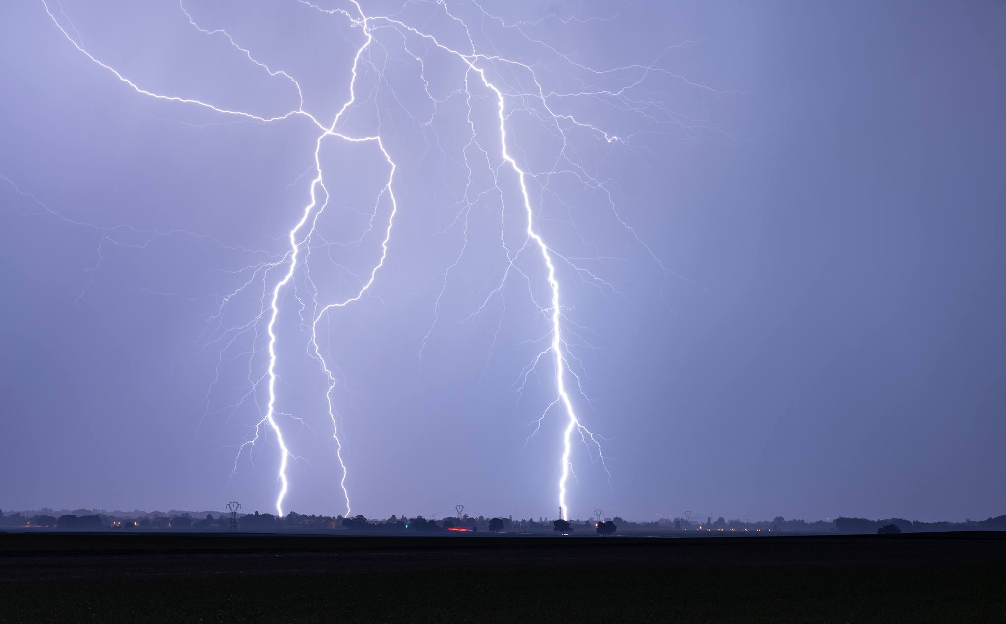 Déluge de foudre à l'ouest et au sud de Strasbourg la nuit dernière ! - 24/05/2018 00:00 - ATMO RISK