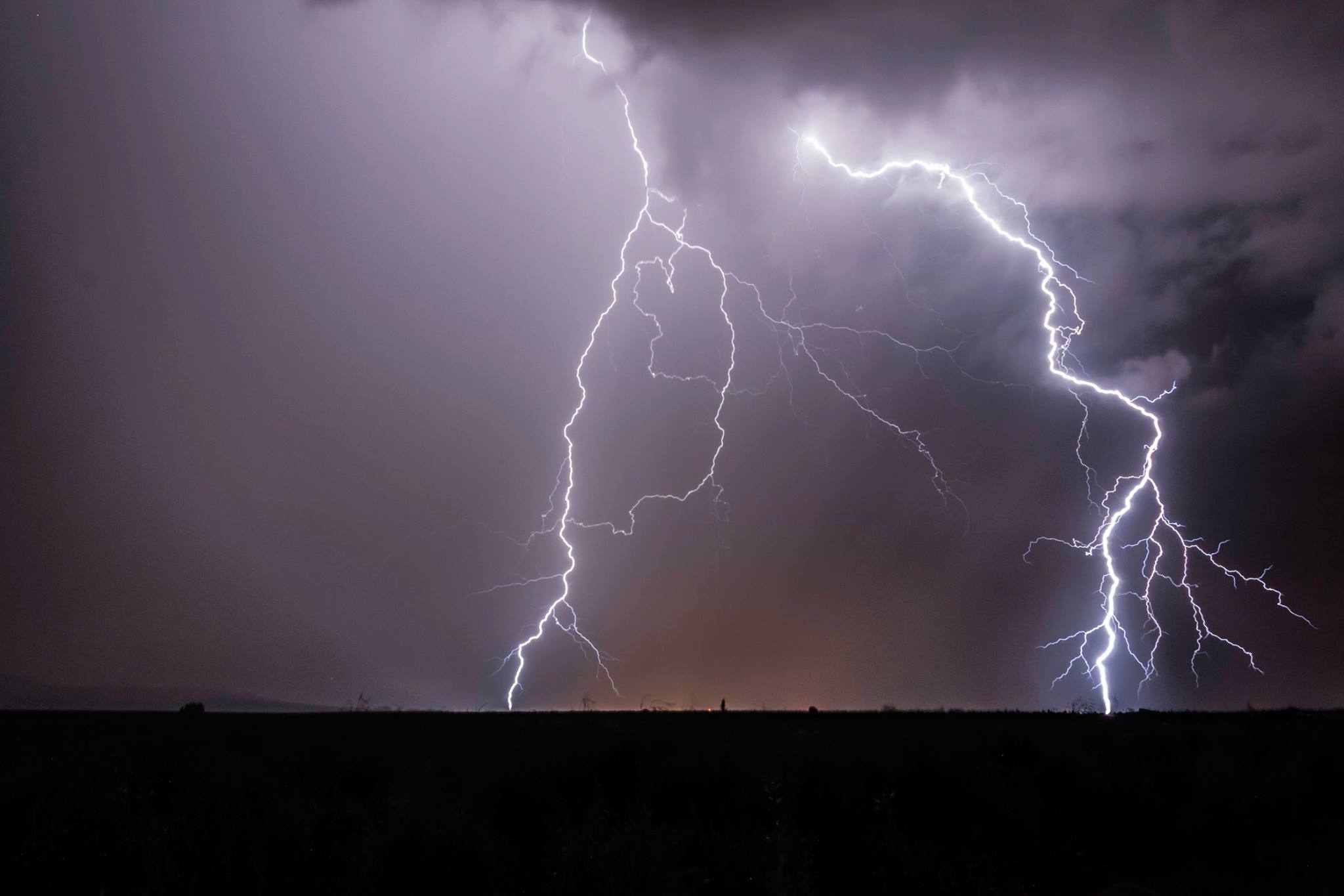 Double impact capturé ce matin vers 4h15 près de Rouffach en Alsace - 31/07/2016 06:15 - Raphaël Frey