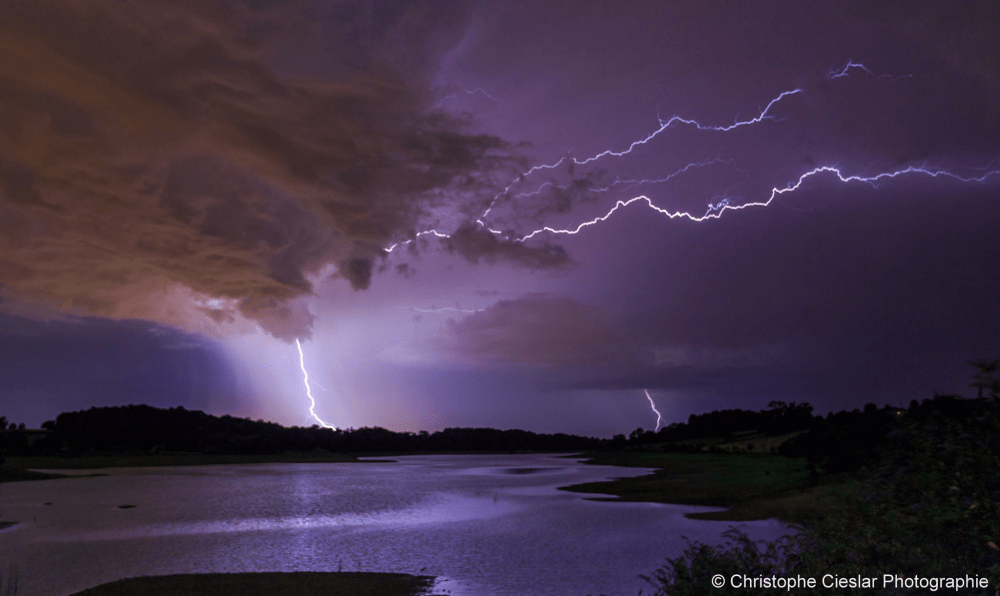 Orage en fin de soirée au lac du Gabas (64). - 16/08/2016 00:00 - Christophe CIESLAR