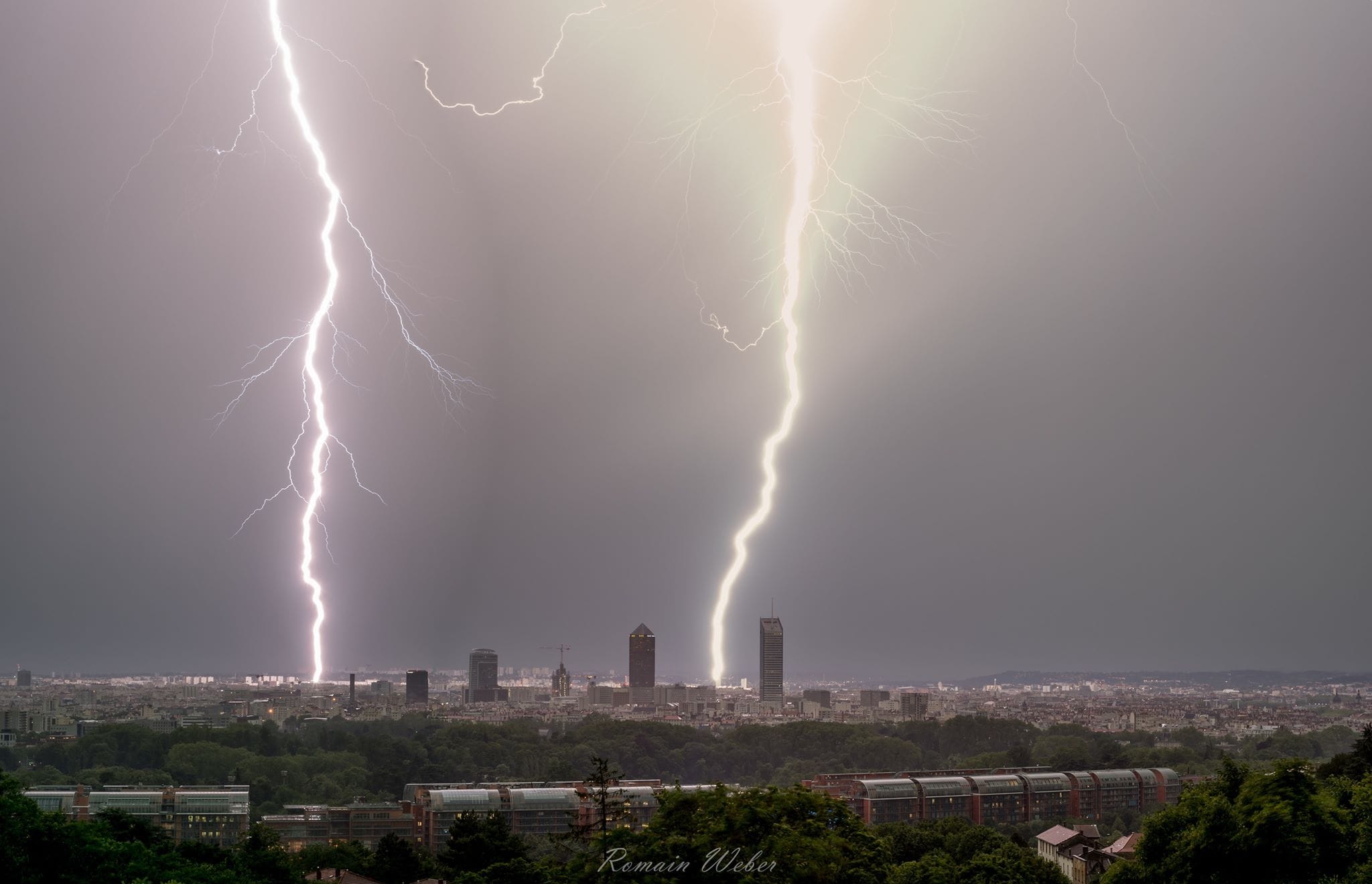 2 impacts positifs, de l'orage hier soir sur Lyon - 01/07/2019 21:00 - Lyon Meteo