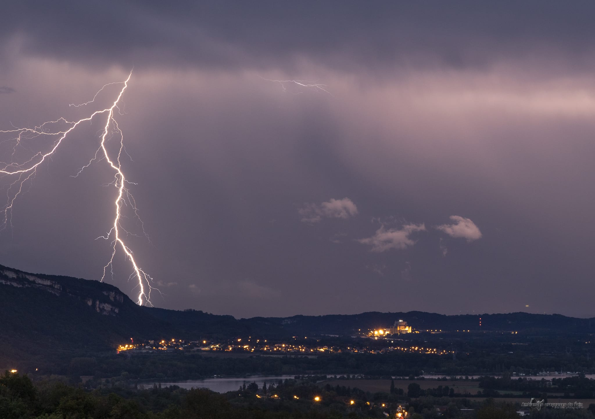 Orage sur le nord isere - 01/10/2019 20:00 - Brice Volo