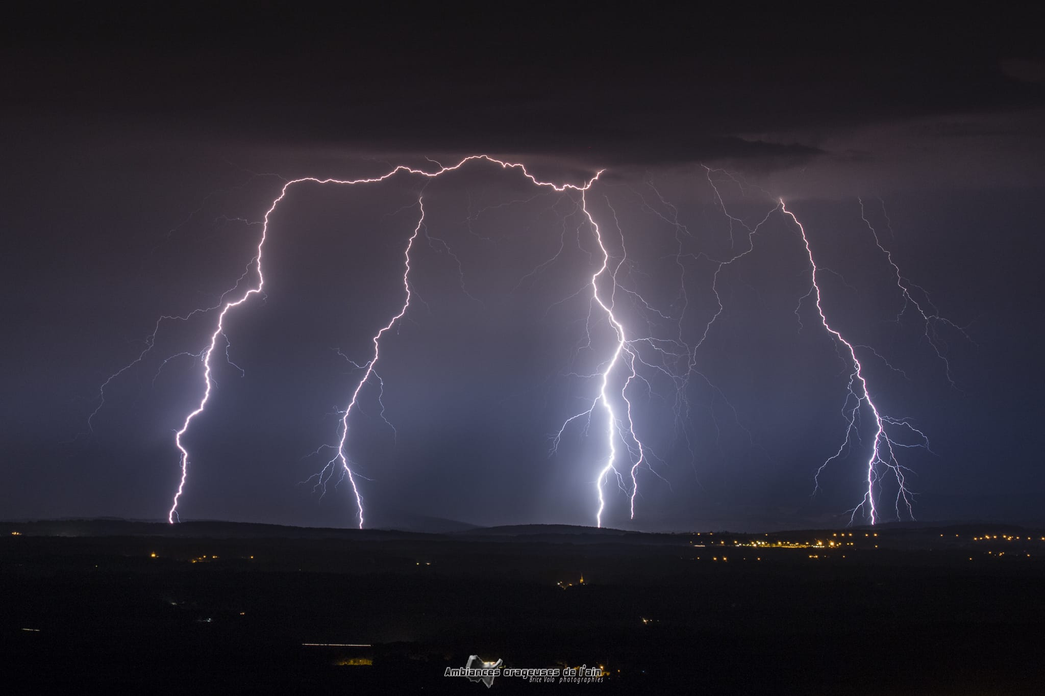 foudre simultanée près du beaujolais - 02/07/2018 22:27 - brice volo