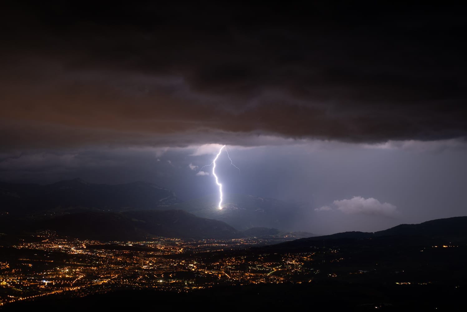 Orage aux portes de Chambéry. - 02/07/2019 21:50 - Mathieu Brochier