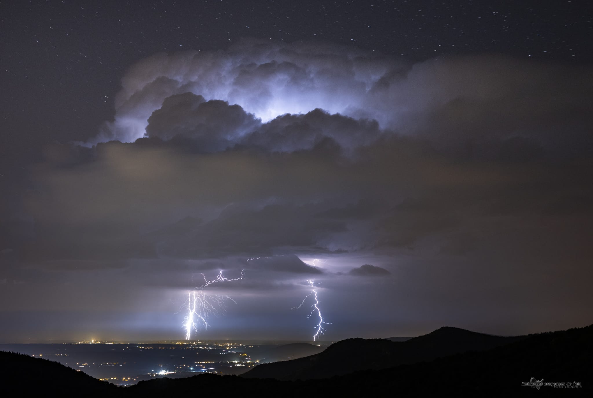 Superbe vue d’ensemble de l’orage pres de bourg en bresse - 06/07/2019 23:30 - Brice Volo