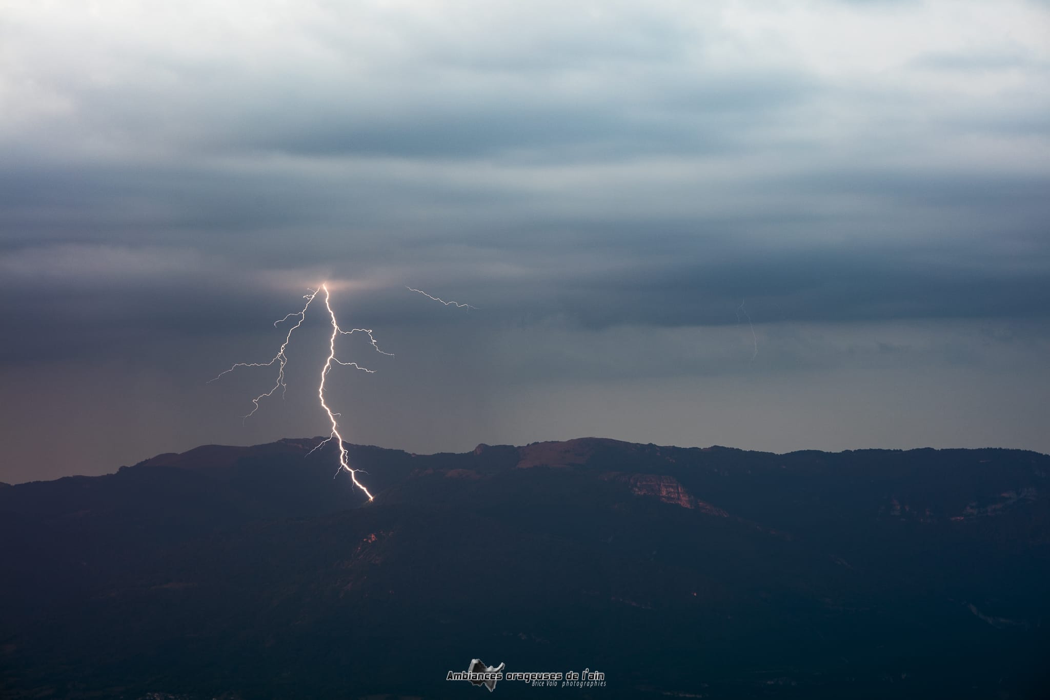 foudre sur le grand colombier - 08/08/2018 19:45 - brice volo