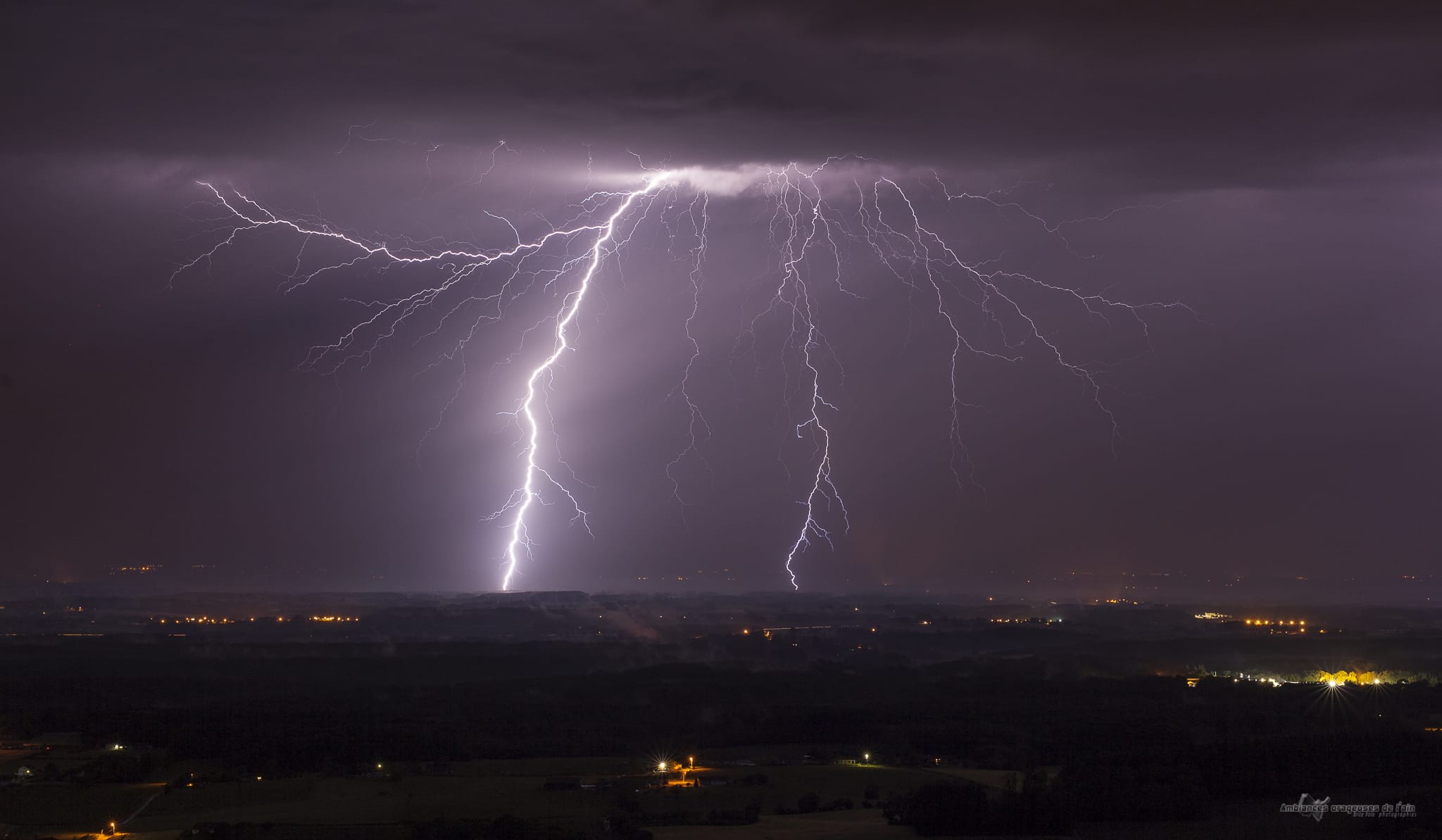 foudre à la frontiere ain/ saone et loire - 09/06/2019 21:42 - brice volo