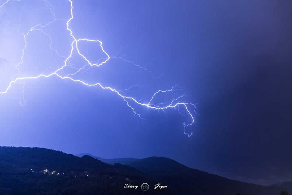 Orage près de Grenoble - 11/06/2019 03:00 - Thierry Guyon