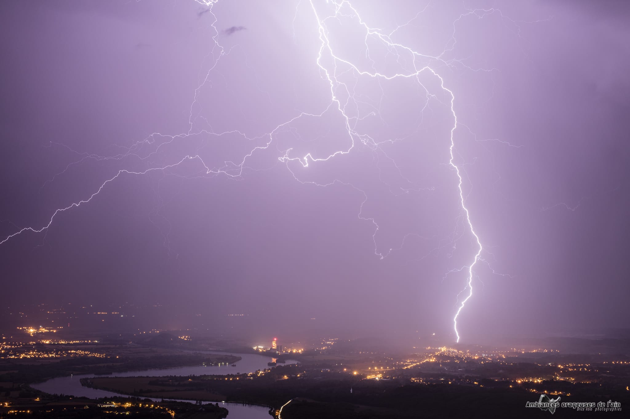 orage du 12 septembre et foudre près de montalieu vercieu dept 38 - 12/09/2018 22:23 - brice volo