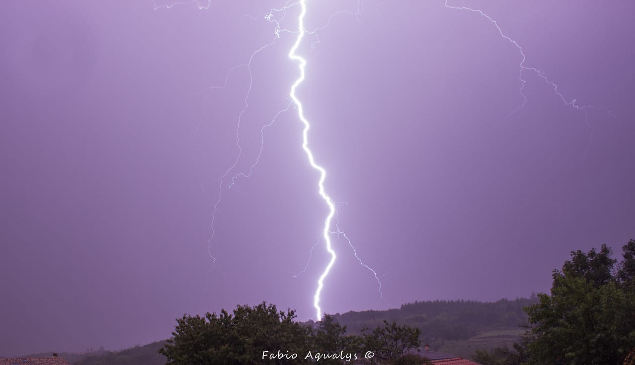 Orage à domicile, foudre proche. - 15/10/2019 06:15 - Fabio Aqualys