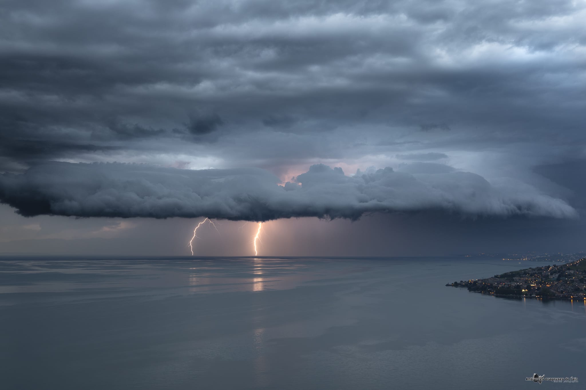 foudre sur le lac leman - 16/08/2020 20:54 - brice volo