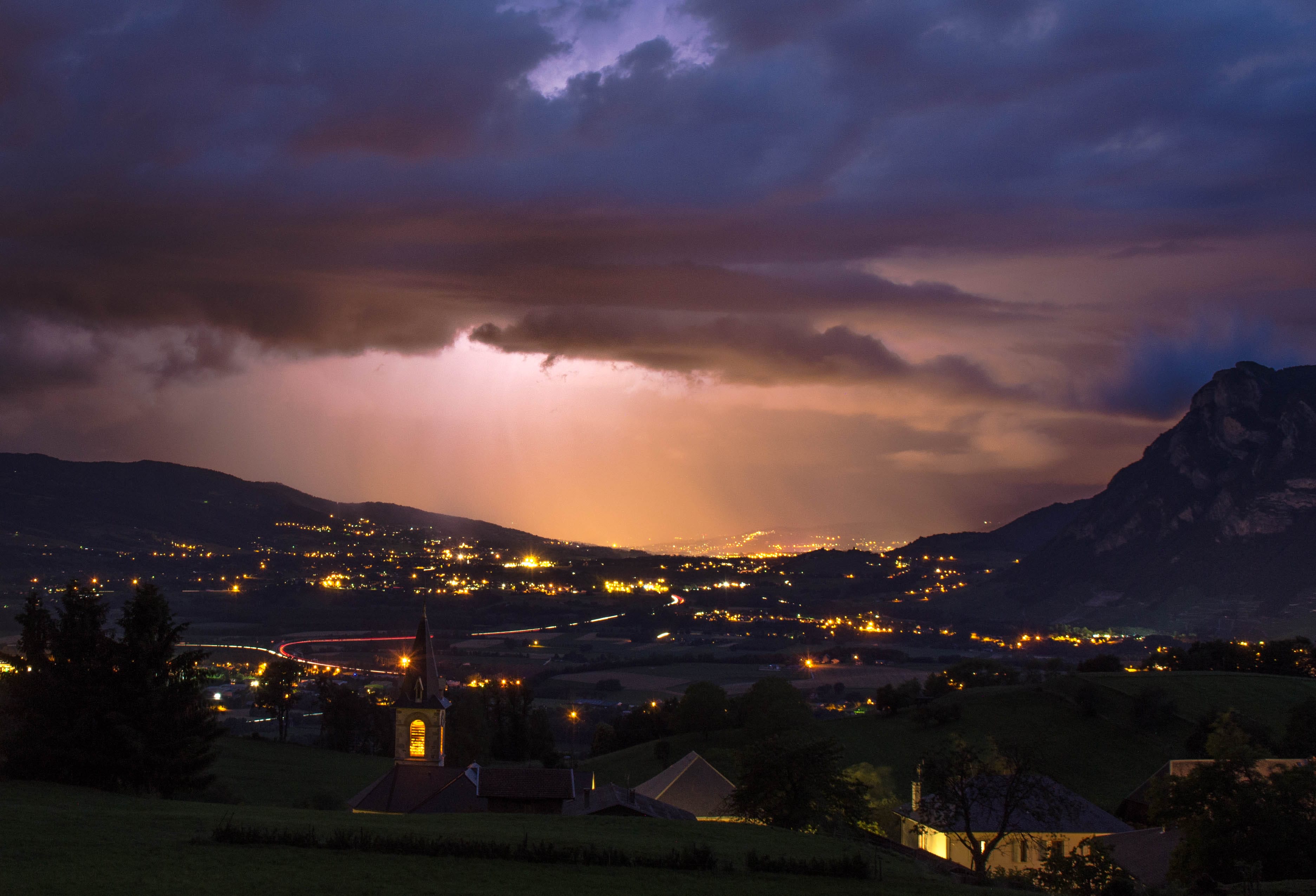 Bel orage sur Chambéry - 18/06/2020 22:30 - Pierre SALSON