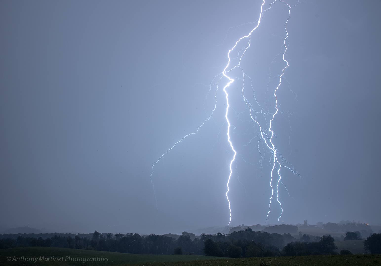 Quadruplé sur la commune de Vallières. - 22/08/2018 22:00 - Anthony Martinet photographies