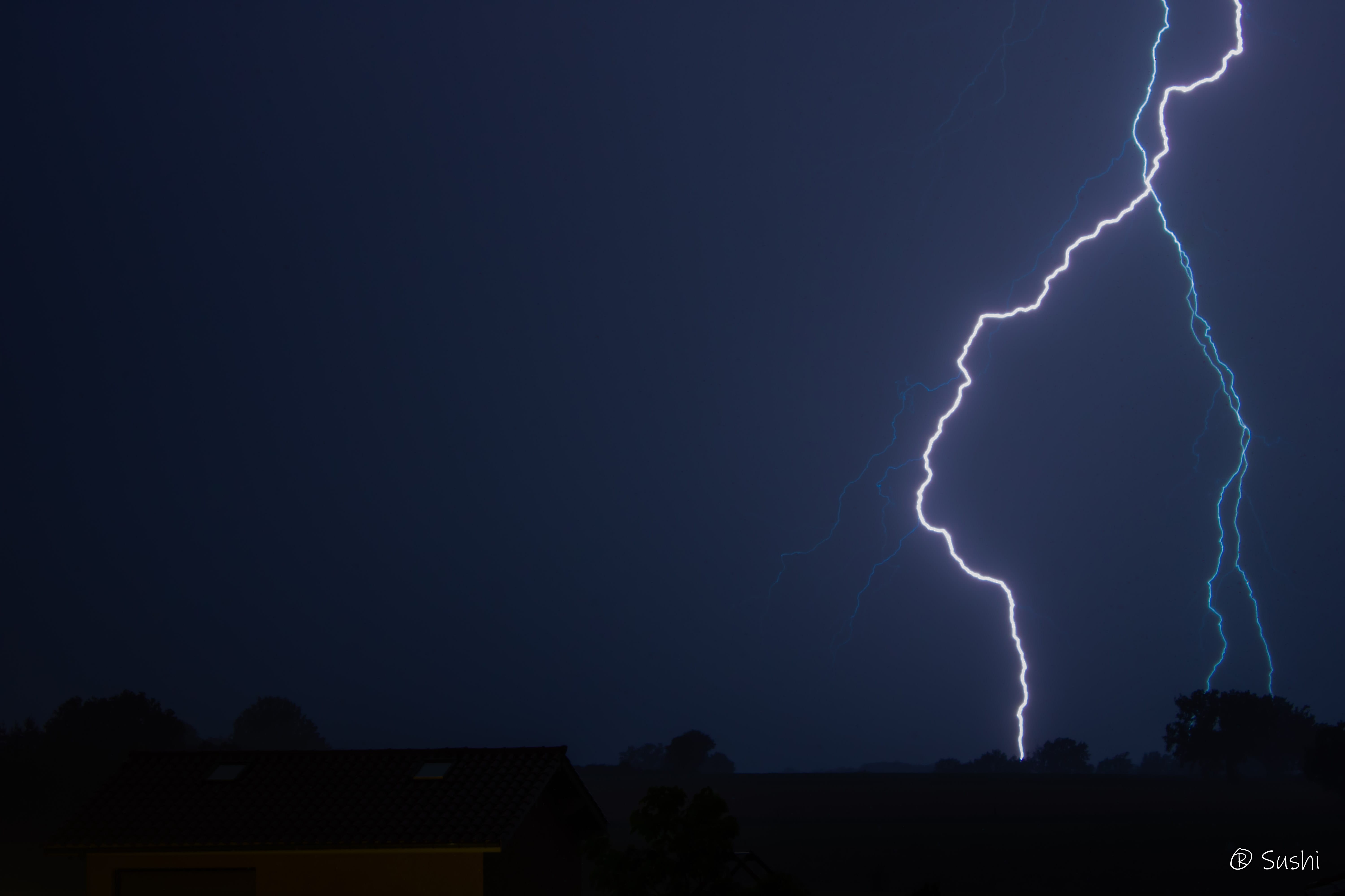 Orage près de Bourg en Bresse (01) - 22/06/2019 02:20 - Tristan Suski