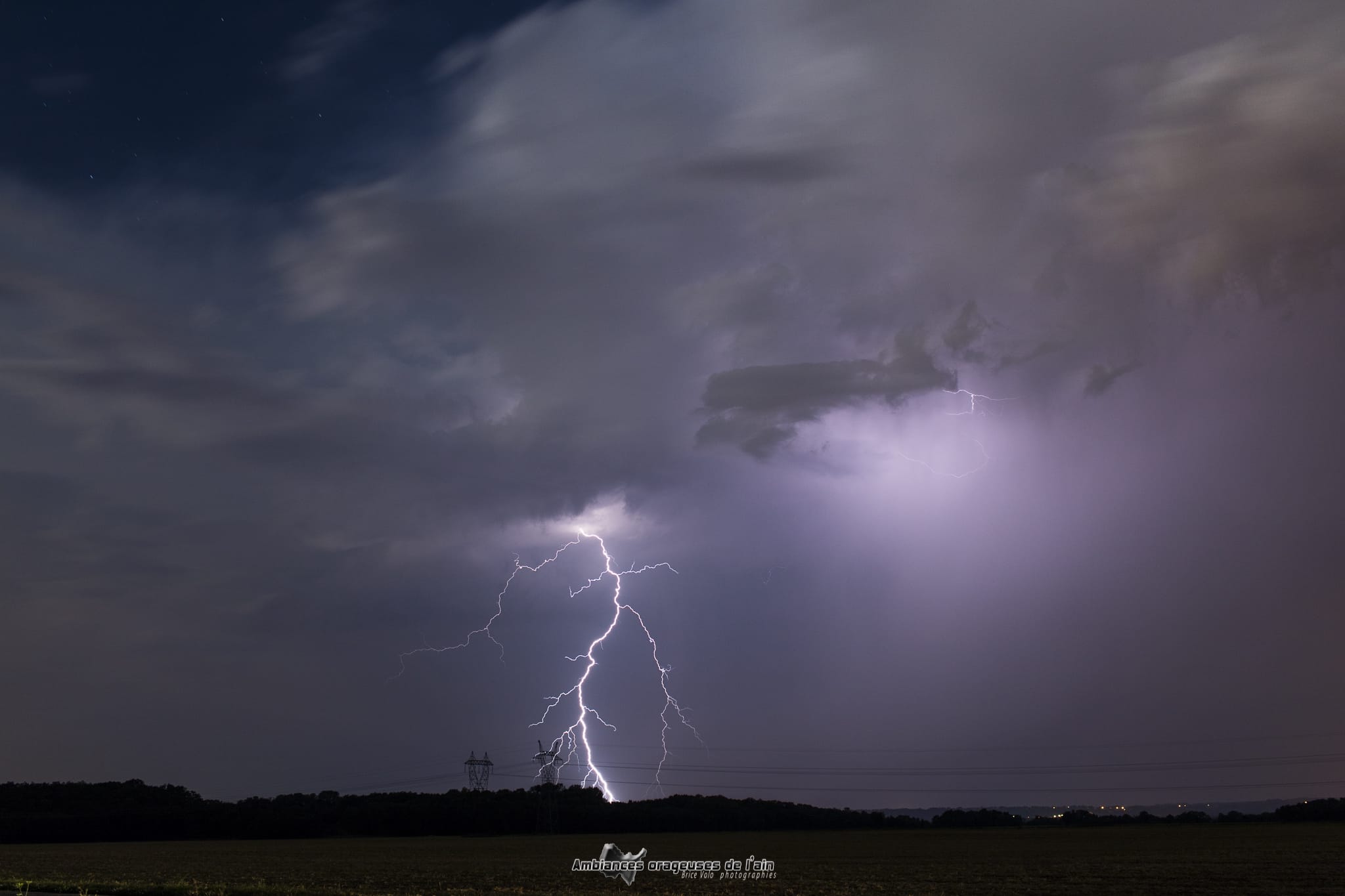 orage sur le departement de l'ain - 28/07/2018 03:57 - brice volo