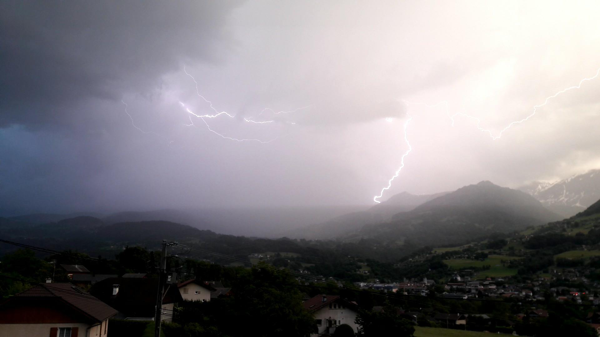 Impact en haute Savoie - 29/05/2018 20:00 - Ju lien