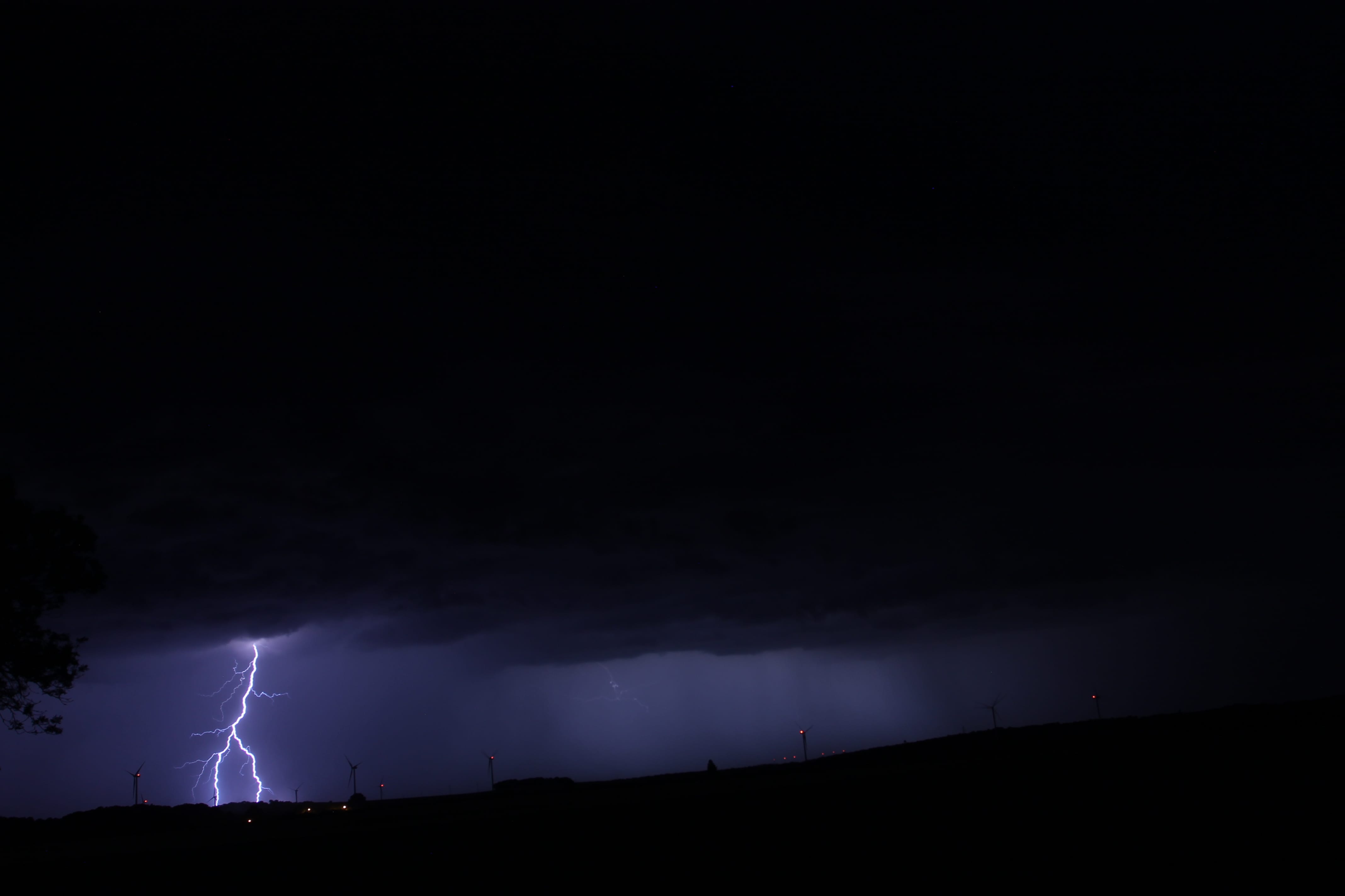 orage à BLIGNY -LE -SEC - 08/07/2017 21:52 - Frédéric Lejaille