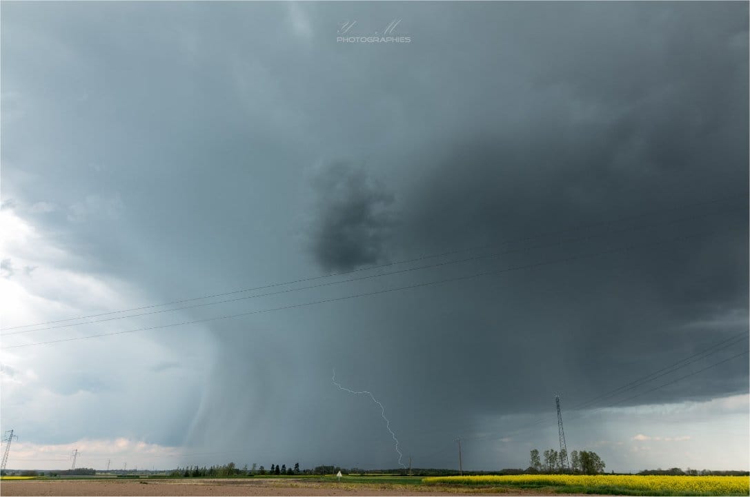 Orages entre Côte-d'Or et Saône-et-Loire dans l'après-midi. - 10/04/2017 16:00 - Yannick MOREY