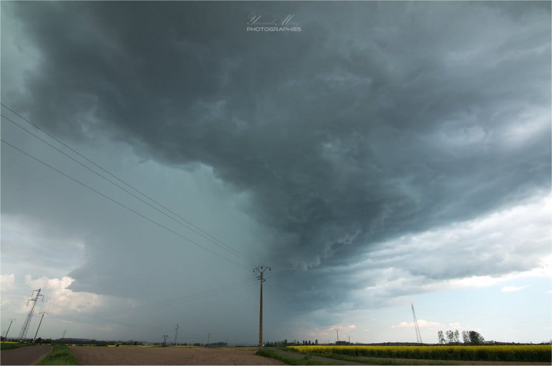 Orages entre Côte-d'Or et Saône-et-Loire dans l'après-midi. - 10/04/2017 16:00 - Yannick MOREY