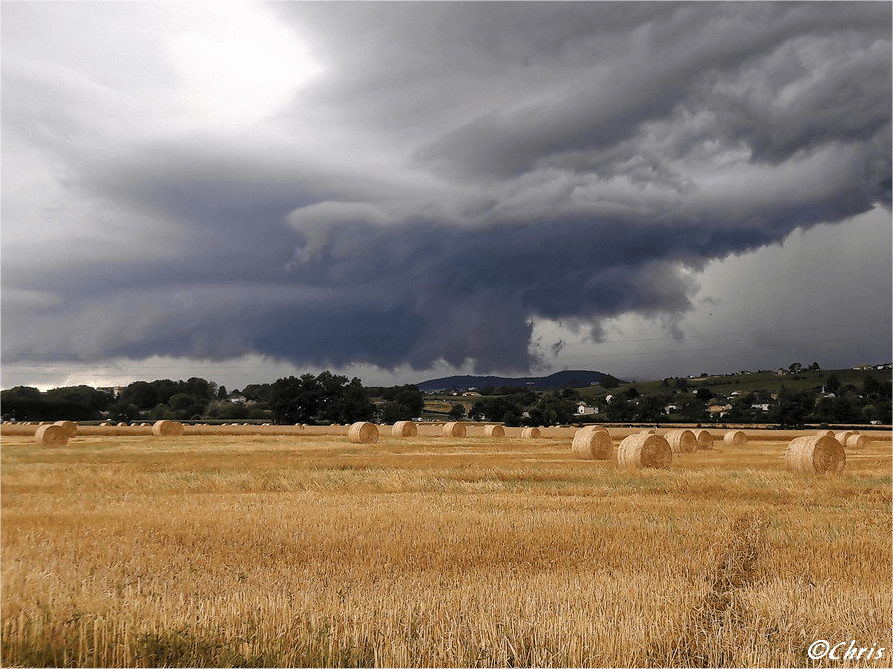 Orage au sud de Mâcon. - 10/07/2017 16:00 - Bourgogne Météo