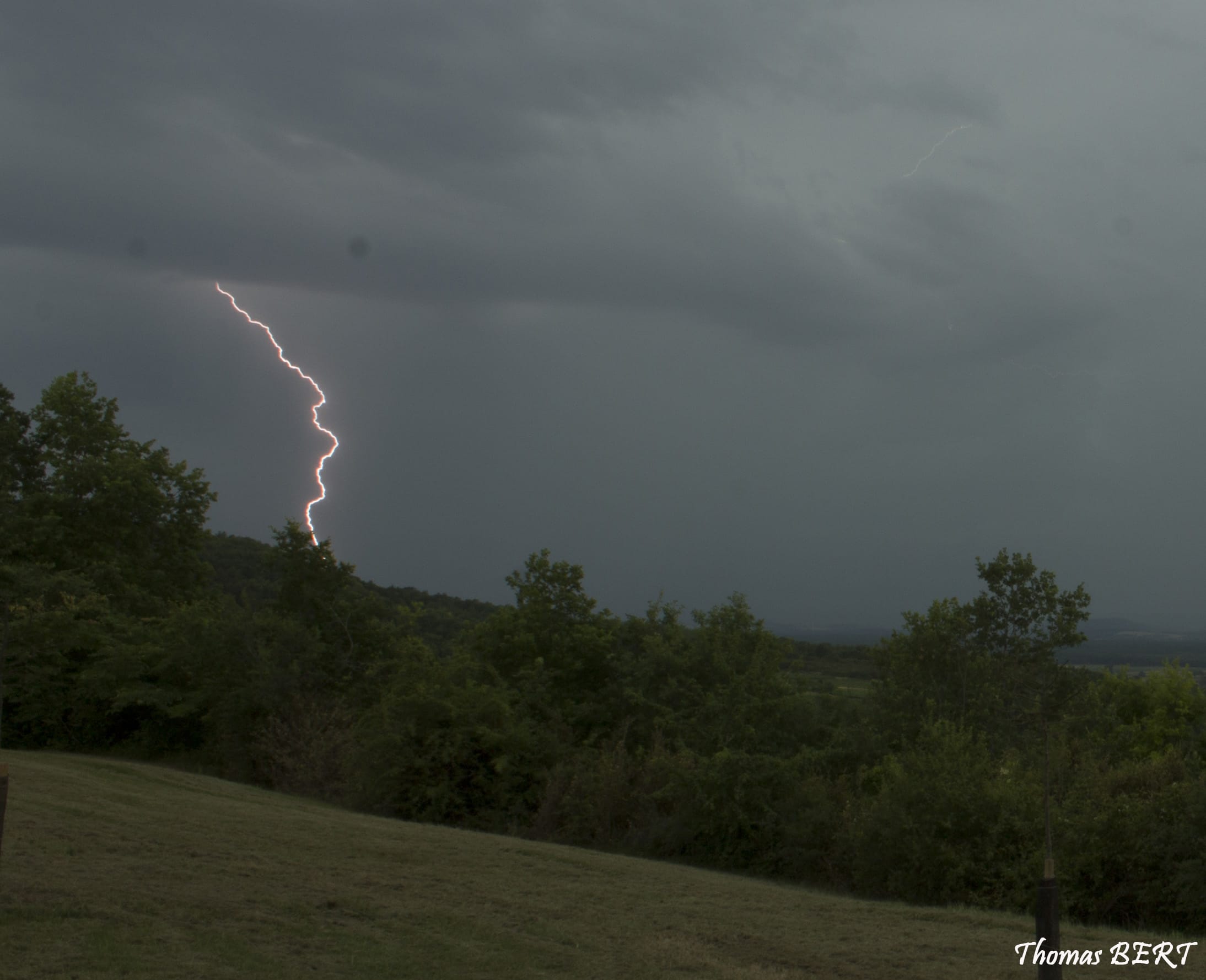 Orage vers Taizé 71 Saône et Loire - 27/06/2017 20:00 - Thomas BERT