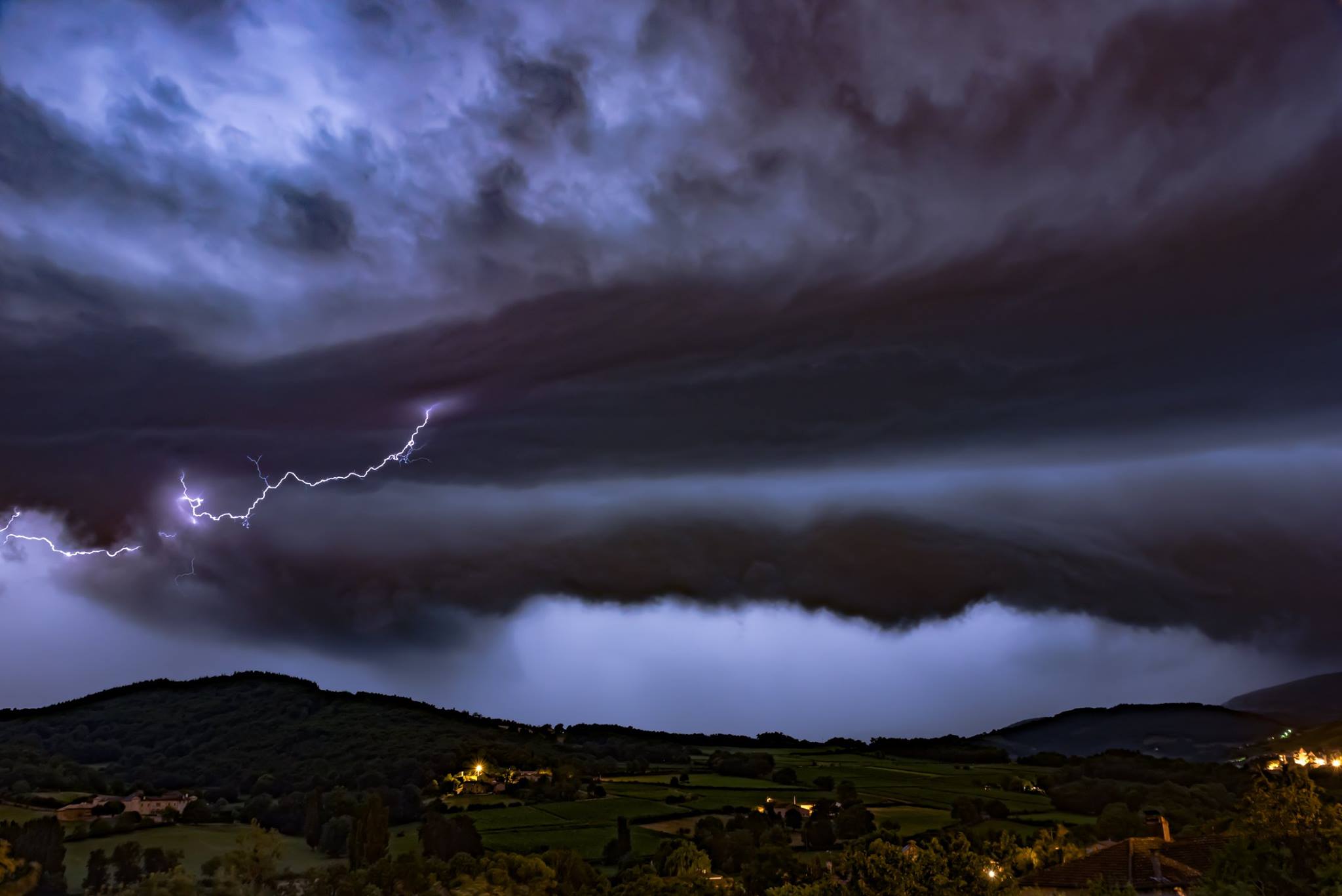 Orage sur le Mâconnais. - 31/07/2016 00:00 - William DESPRET