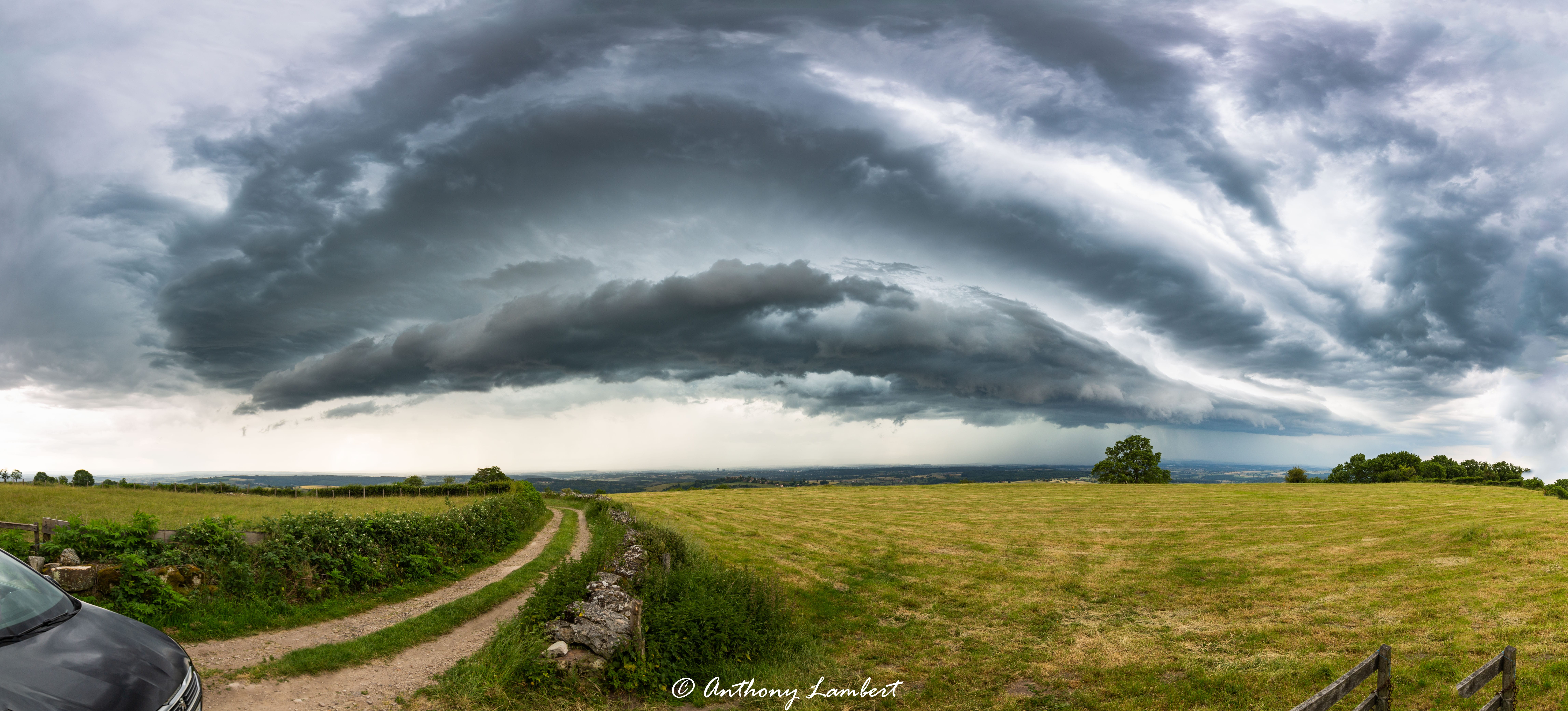 Orage approchant Montceau-les-Mines en Saône-et-Loire...vers 16h40... - 03/06/2020 16:40 - Anthony Lambert