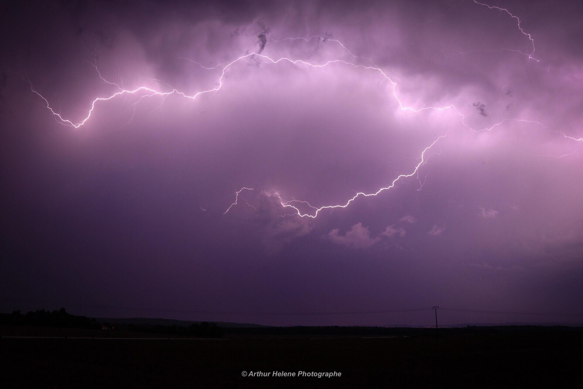 Orage au sud de l’Yonne - 08/08/2018 00:50 - Arthur Helene