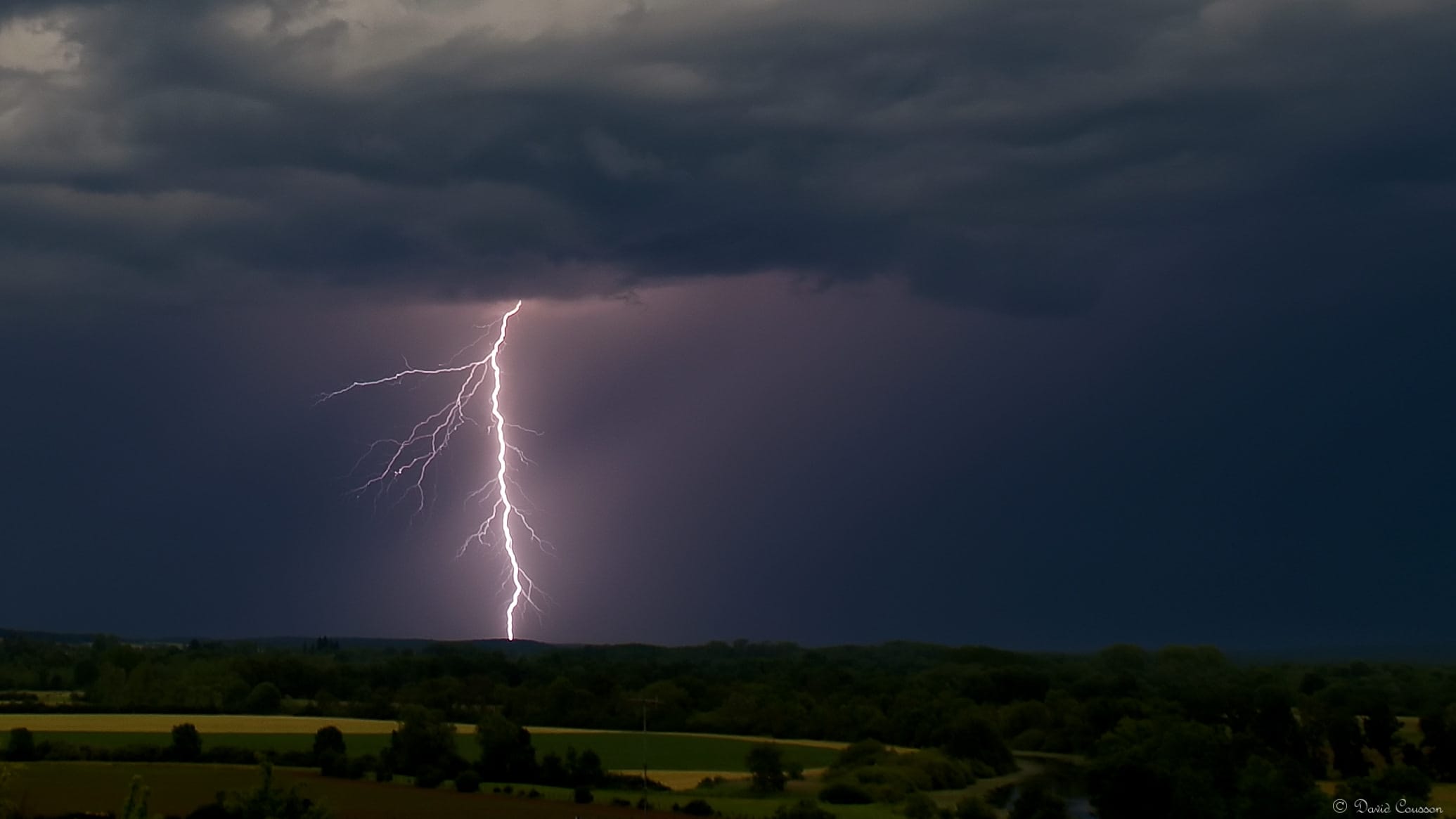 Orage puissant sur leval de Saône, pontailler sur saone, talmay, drambon ou il y a eu des dégâts. - 19/06/2019 20:32 - David Cousson