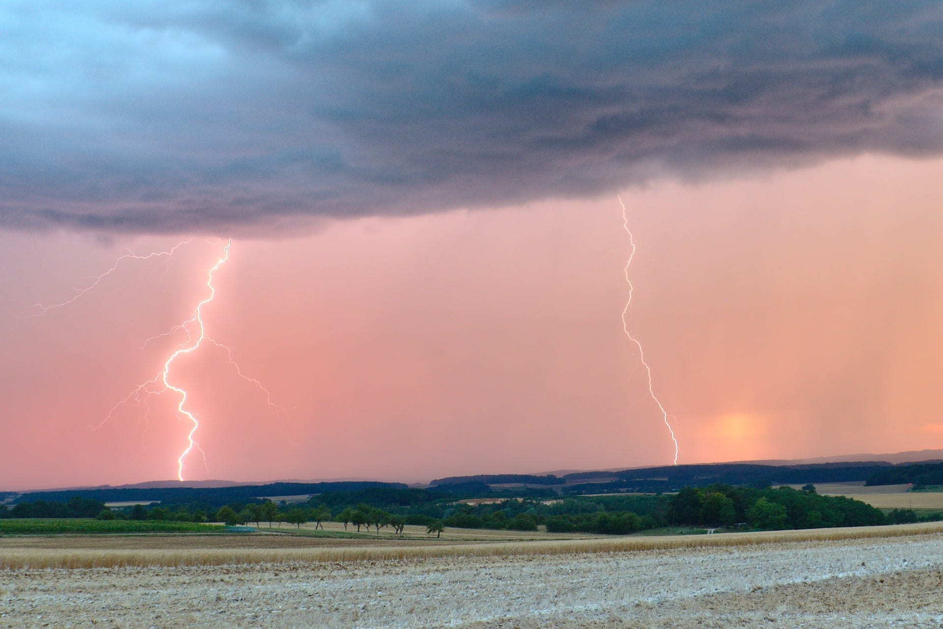 Foudre au coucher de soleil en Haute-Saône - 20/07/2018 21:20 - Clement Eustache