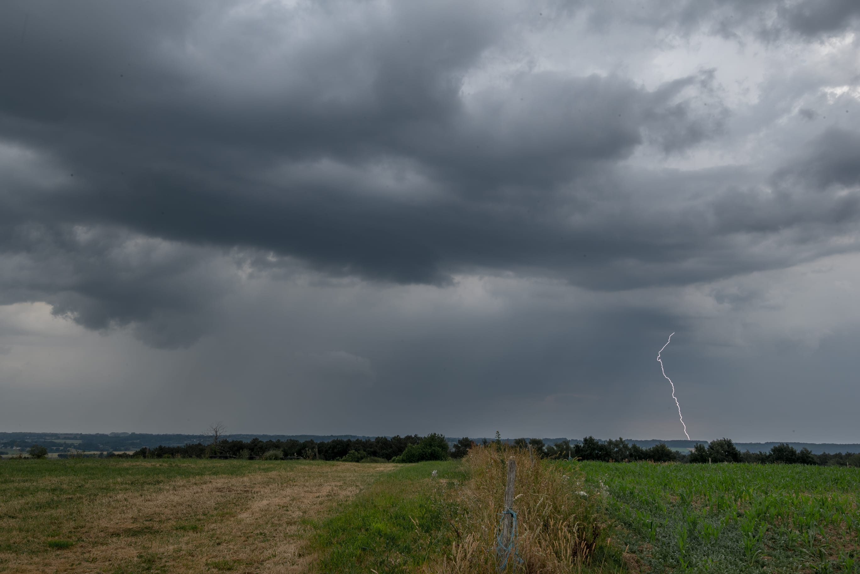 Orage en Bretagne le 03 juin 16h40 - 03/06/2020 16:40 - CHRIS RUSSO