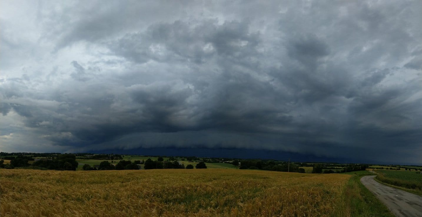 Énorme arcus qui remonte l'est de l'Ille et Vilaine - 09/06/2018 15:00 - Loïc VIEL