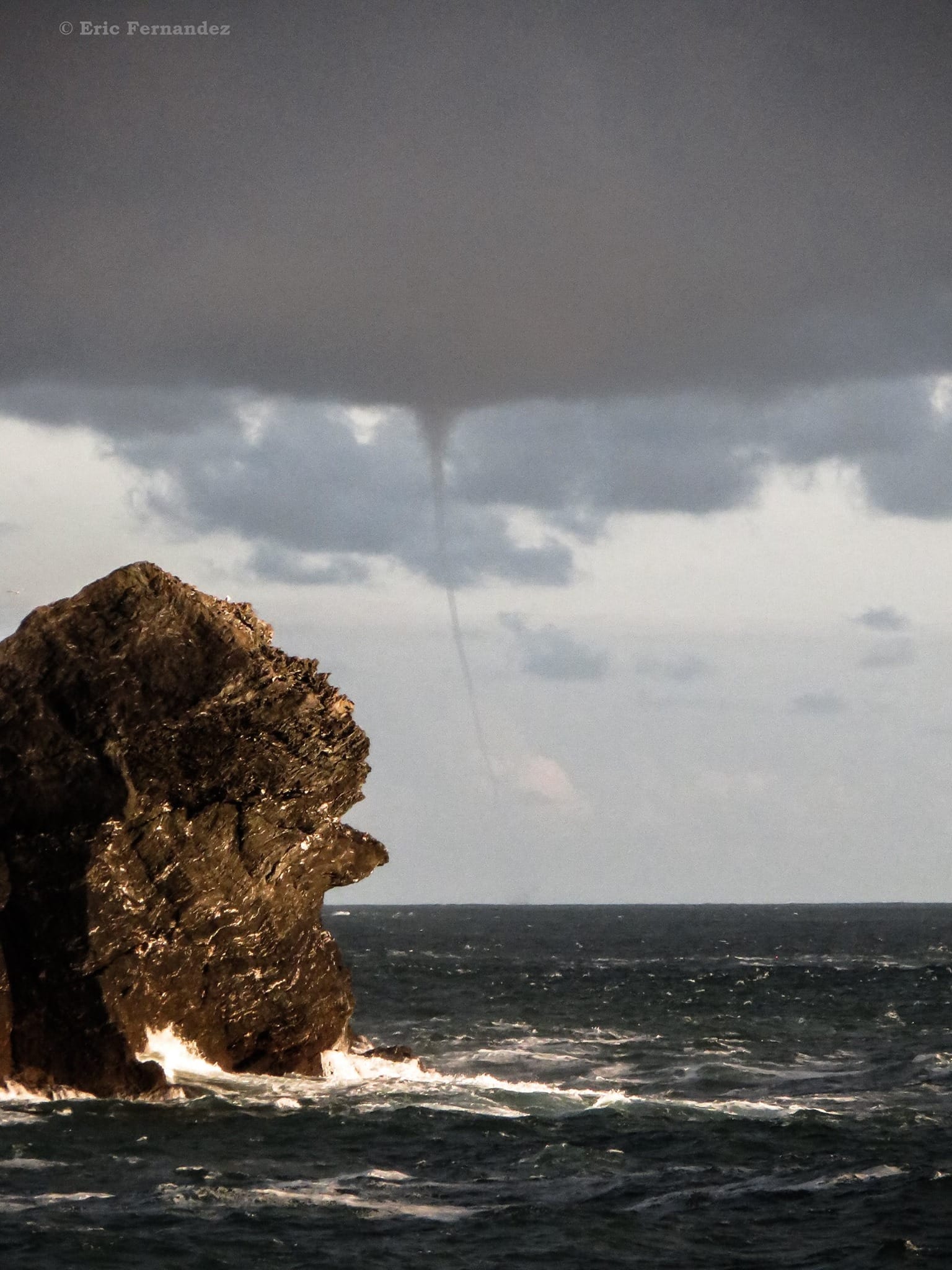 Prise au large de Belle-Ile-en-Mer (côte sud-ouest) - 11/07/2016 22:30 - Eric Fernandez