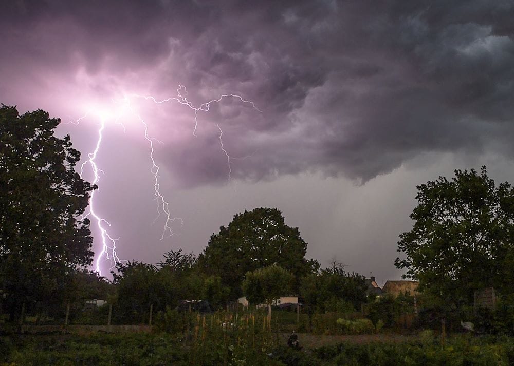 Orage dans la région de Quiberon en Bretagne. - 18/07/2017 14:00 - Sven Photographies