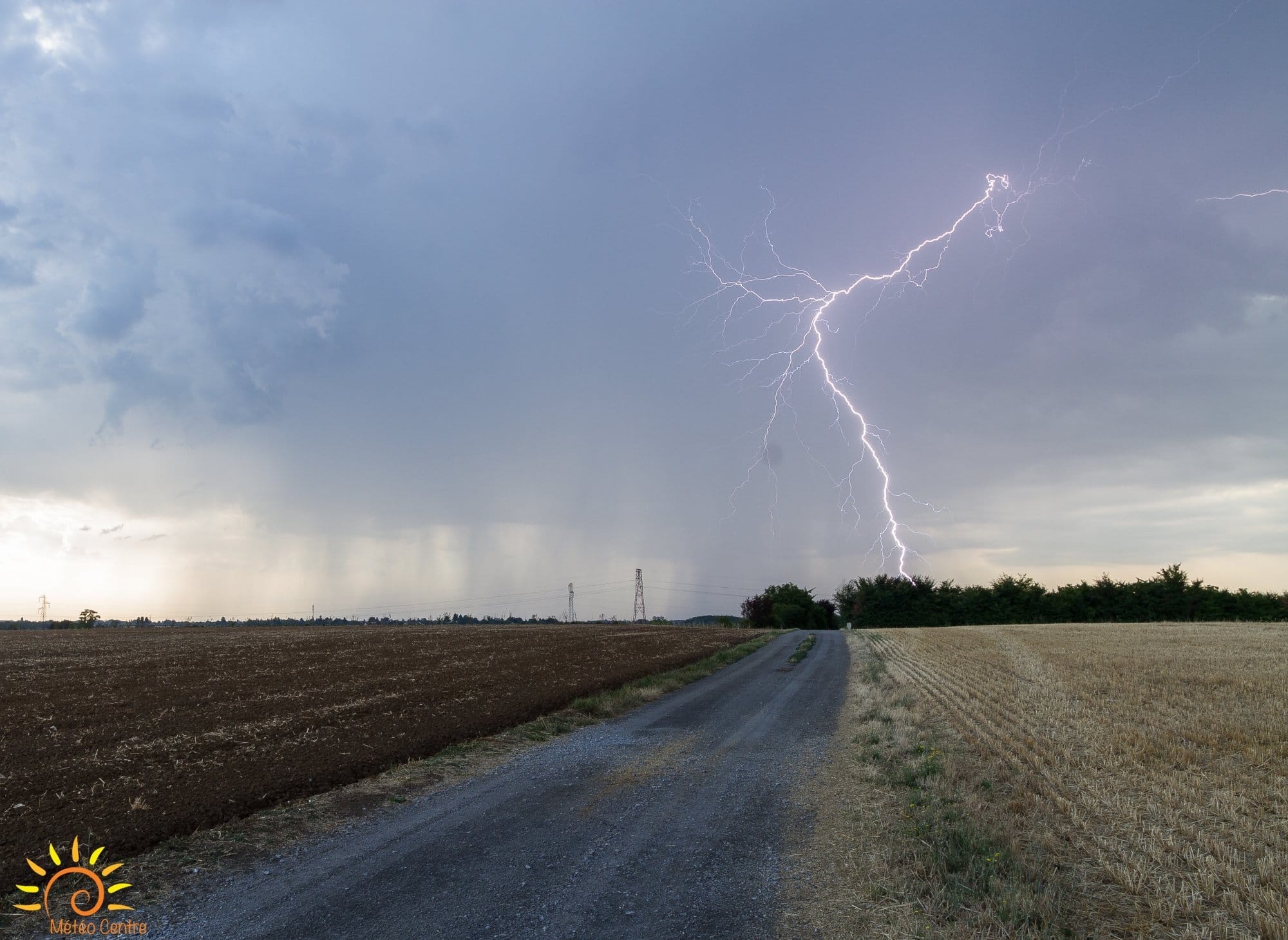 Orage matinal sur l'agglomération de Châteauroux - 16/07/2018 07:00 - Olivier RENARD