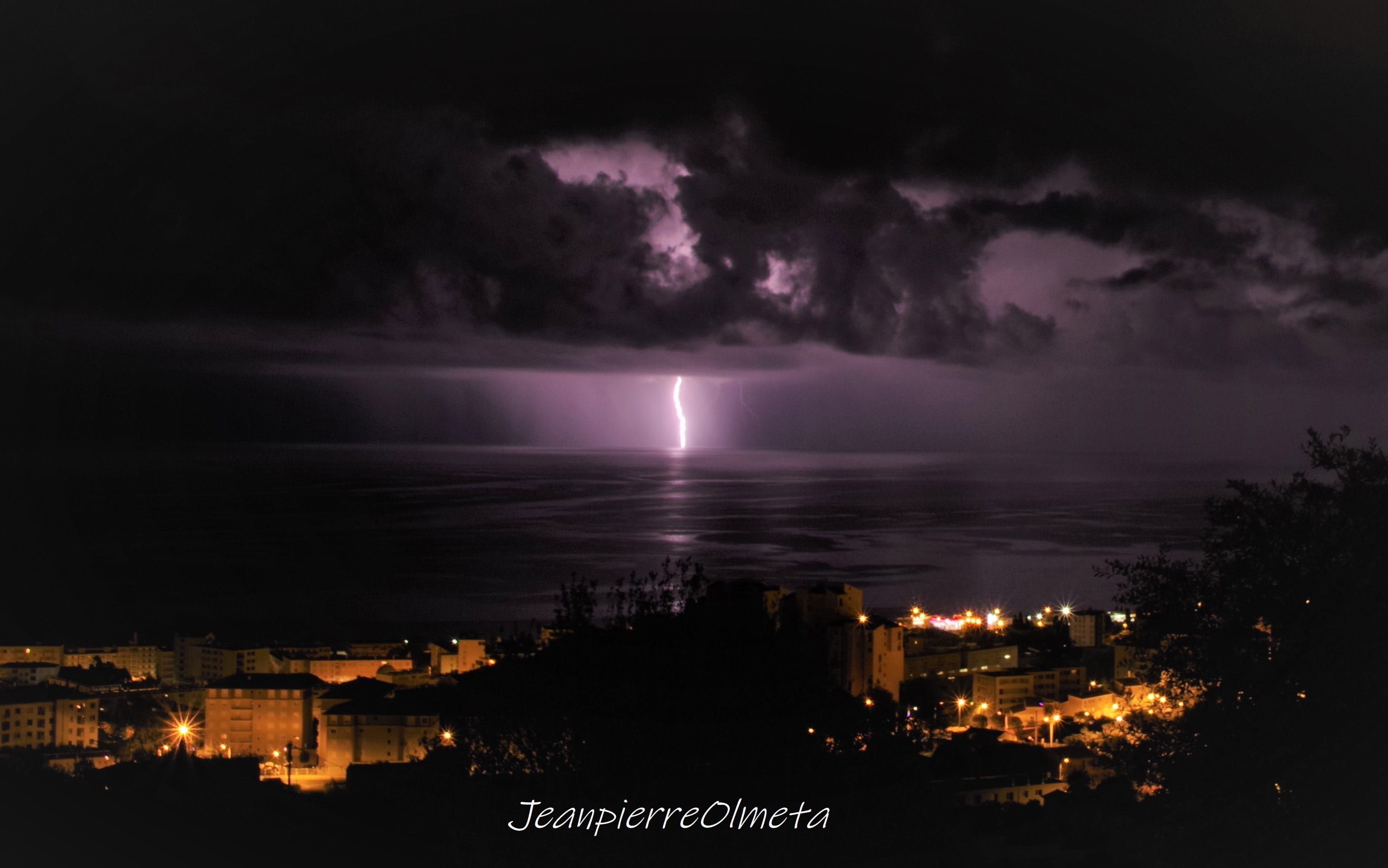Orage ce matin au large de Bastia - 10/04/2019 05:00 - jeanpierre Olmeta