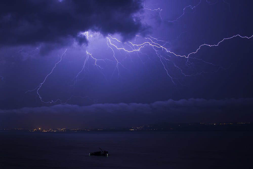 Orage sur le lac de Neuchâtel suisse - 14/06/2017 22:00 - Martial Bays