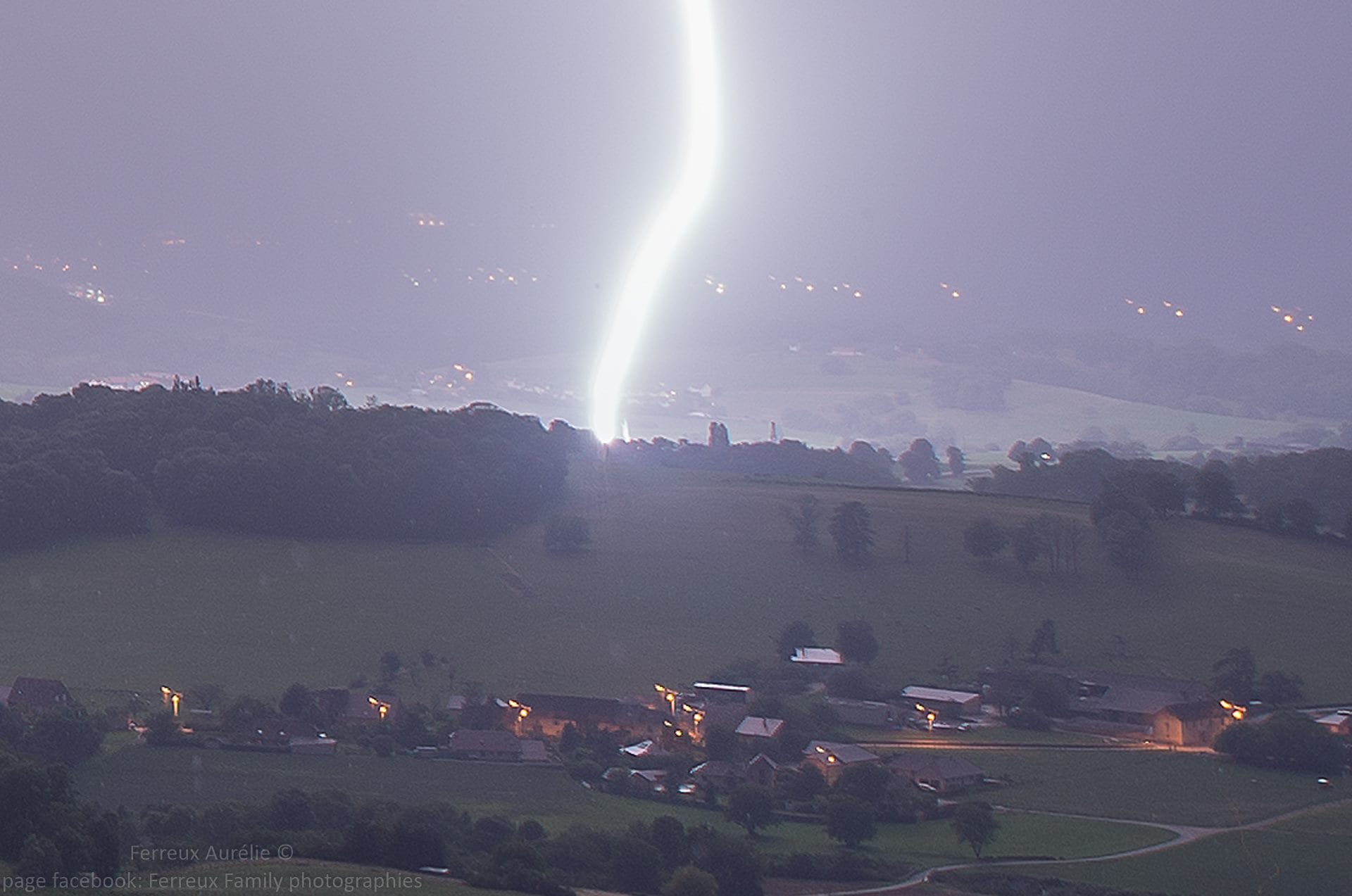 Zoom sur l'impact positif qui a eu lieu à Chille près de Lons-le-Saunier dans le Jura - 01/08/2017 23:30 - Aurélie Ferreux