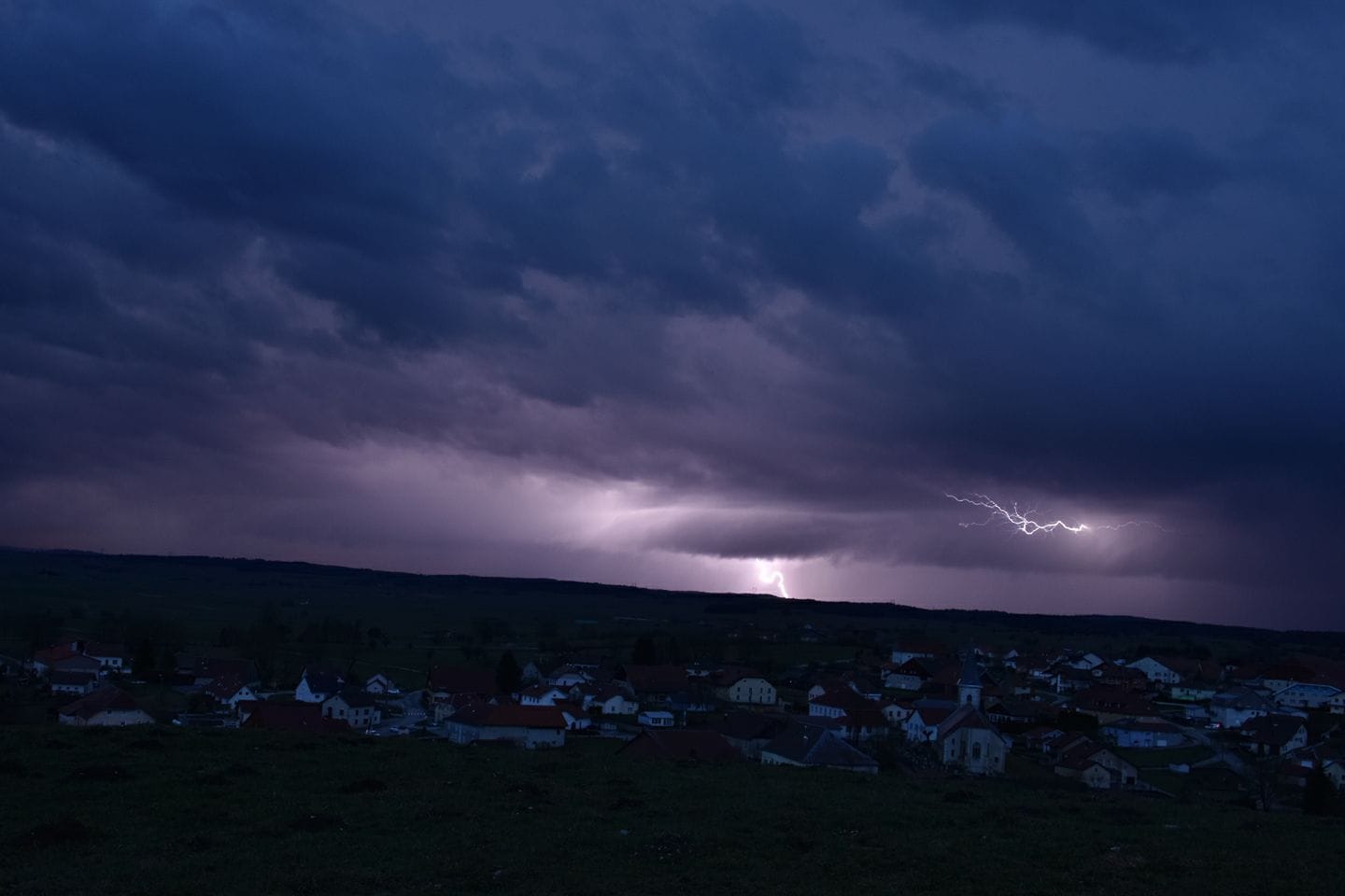 Orage dans le Doubs en soirée. - 04/04/2018 21:00 -  Passion Nature et Terre en Colère