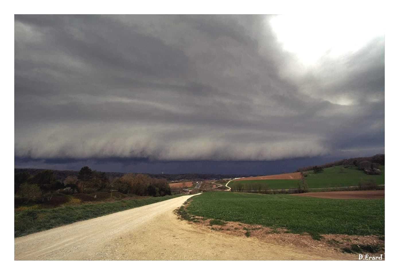 Structure orageuse capturée depuis Bar-le-Duc (55) - 02/04/2019 19:00 - Didier Erard