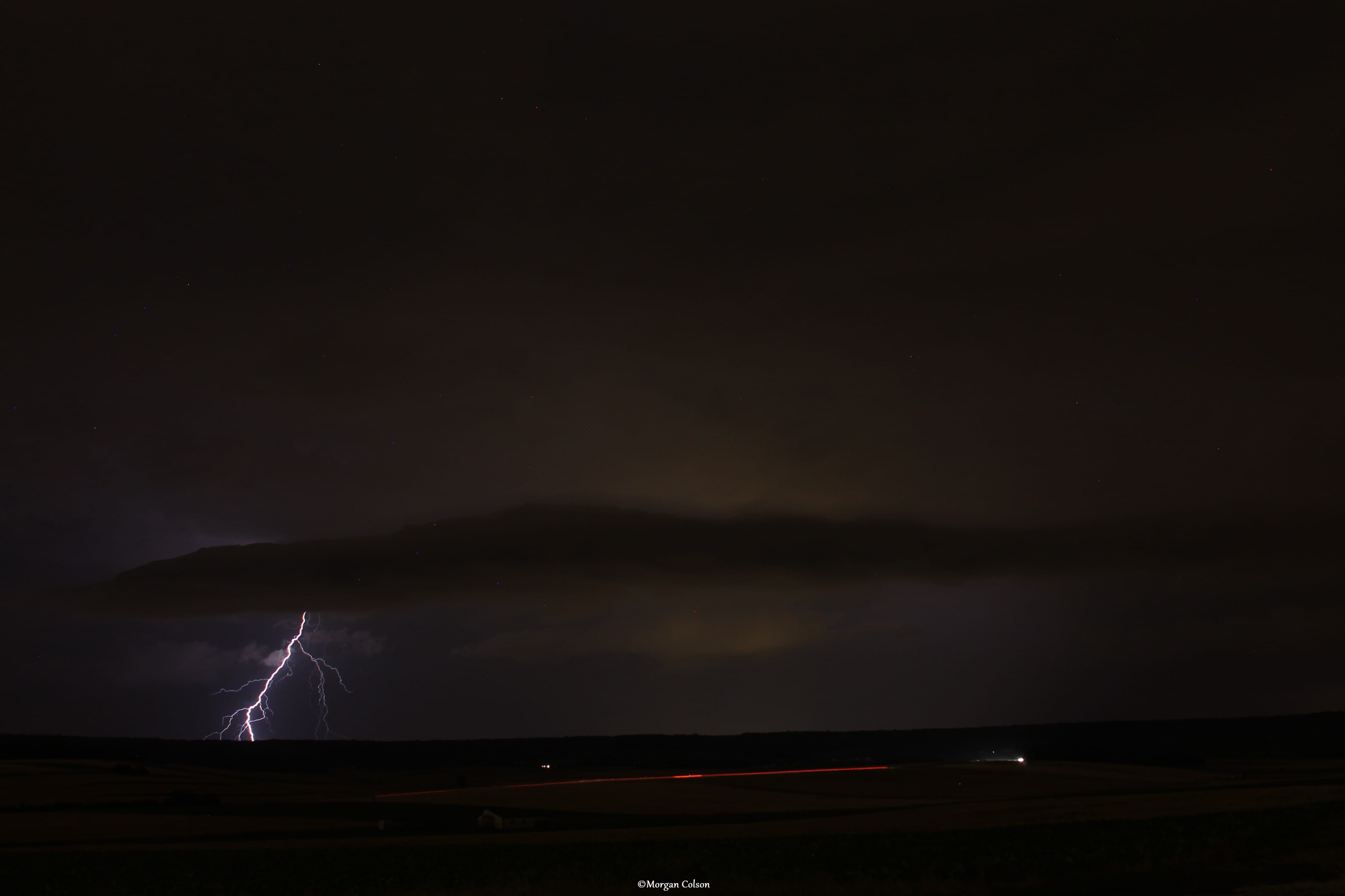 Orage parfois fort à quelques kilomètres de Reims. - 28/07/2018 00:02 - morgan colson