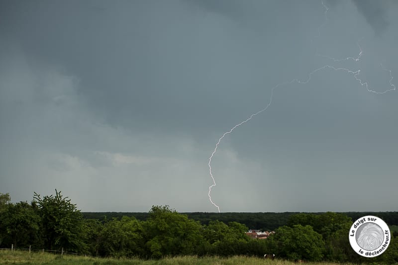 Photo réalisée en alsace, dans le bas-rhin à Proximité de la commune de Blaesheim.
Orage provenant de l'allemagne avec une origine à proximité de larh.
Cet orage a traversé le bas rhin pour rejoindre la cellule lorraine. - 28/05/2018 16:25 - Nicolas CHATEL